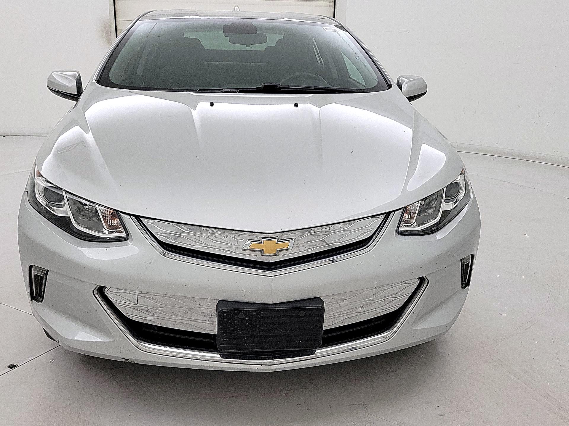 Thumbnail: 2017 Chevrolet Volt - 2