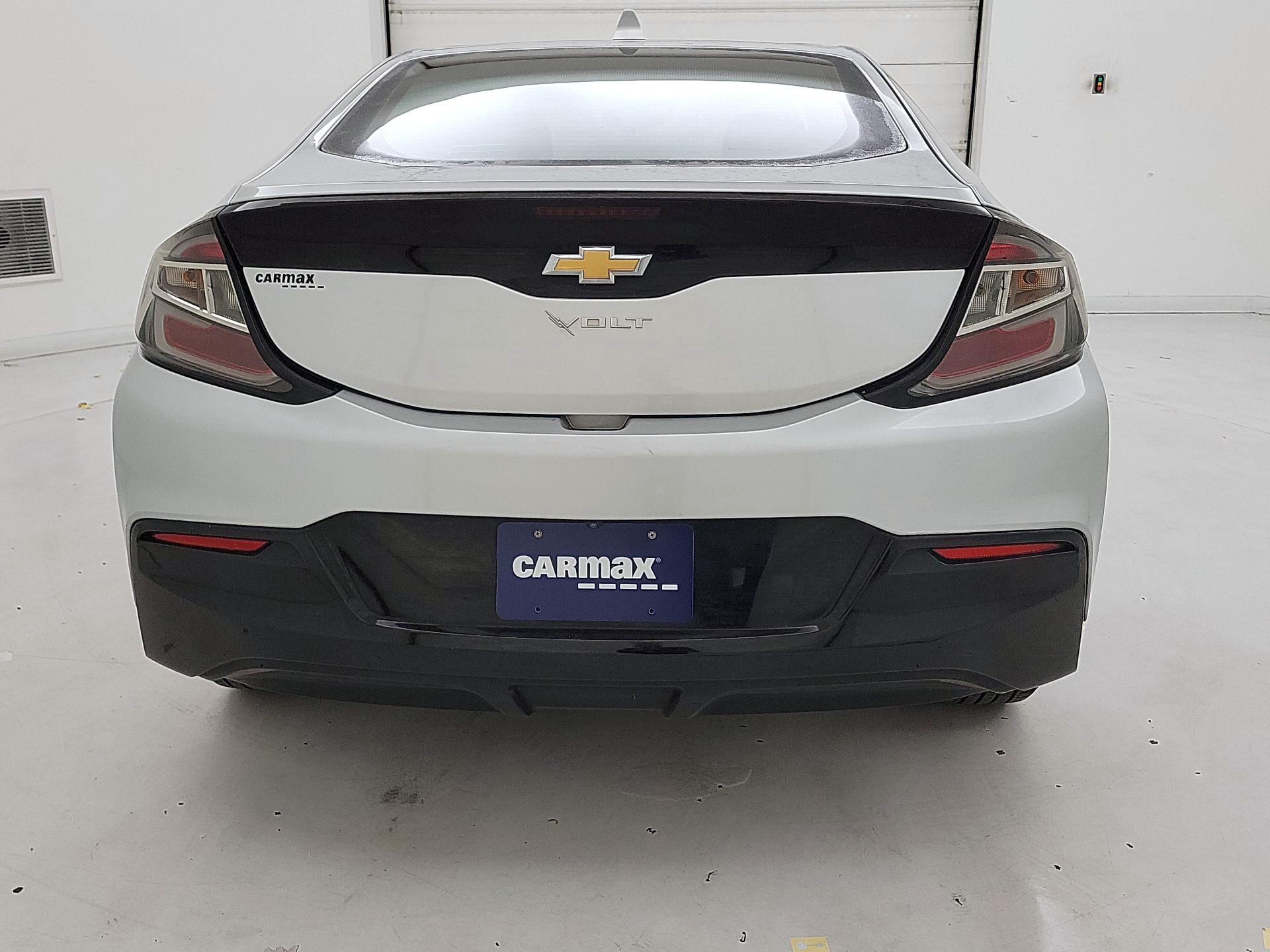 Thumbnail: 2017 Chevrolet Volt - 6