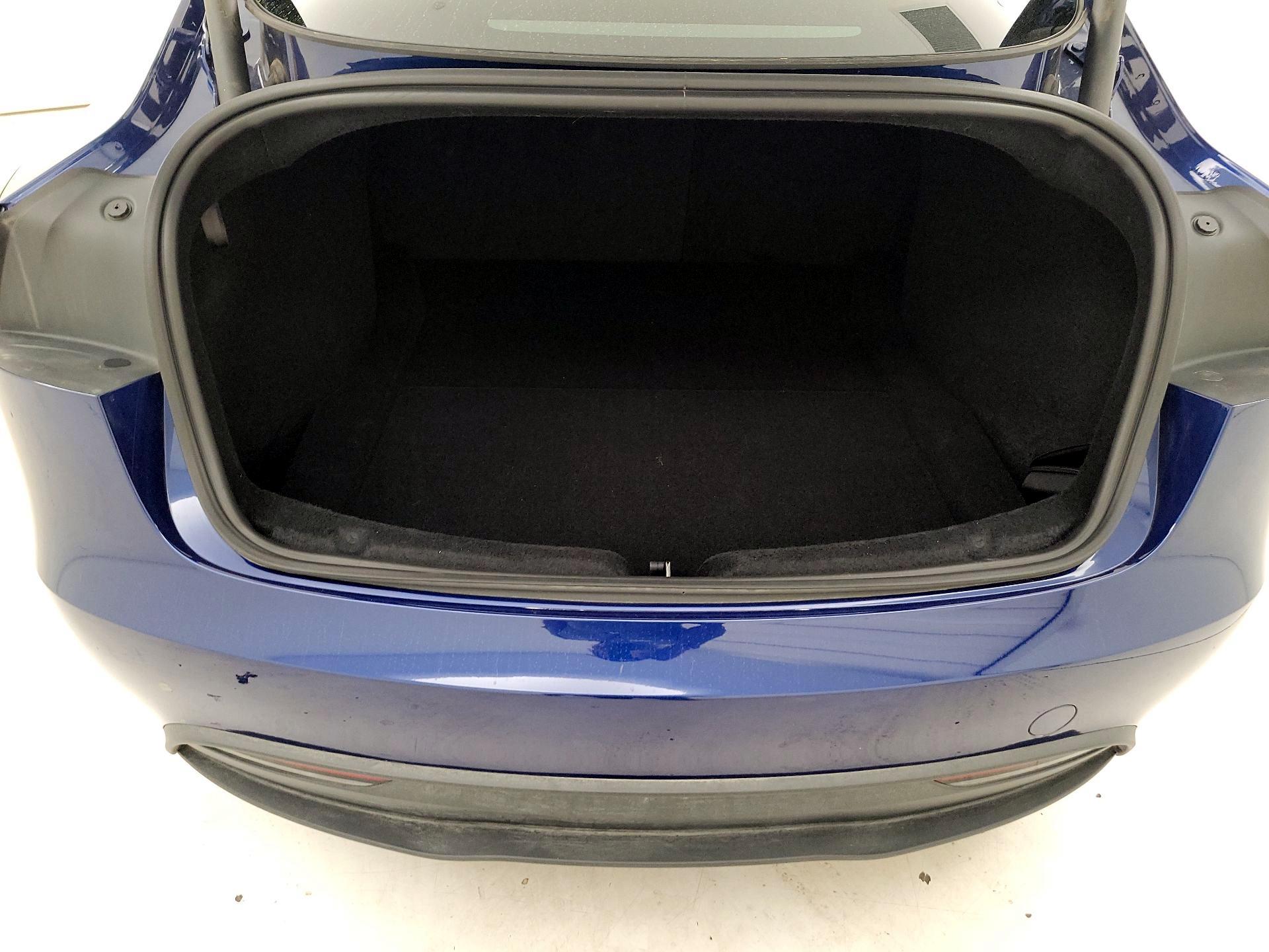 Thumbnail: 2025 Tesla Model 3 - 19