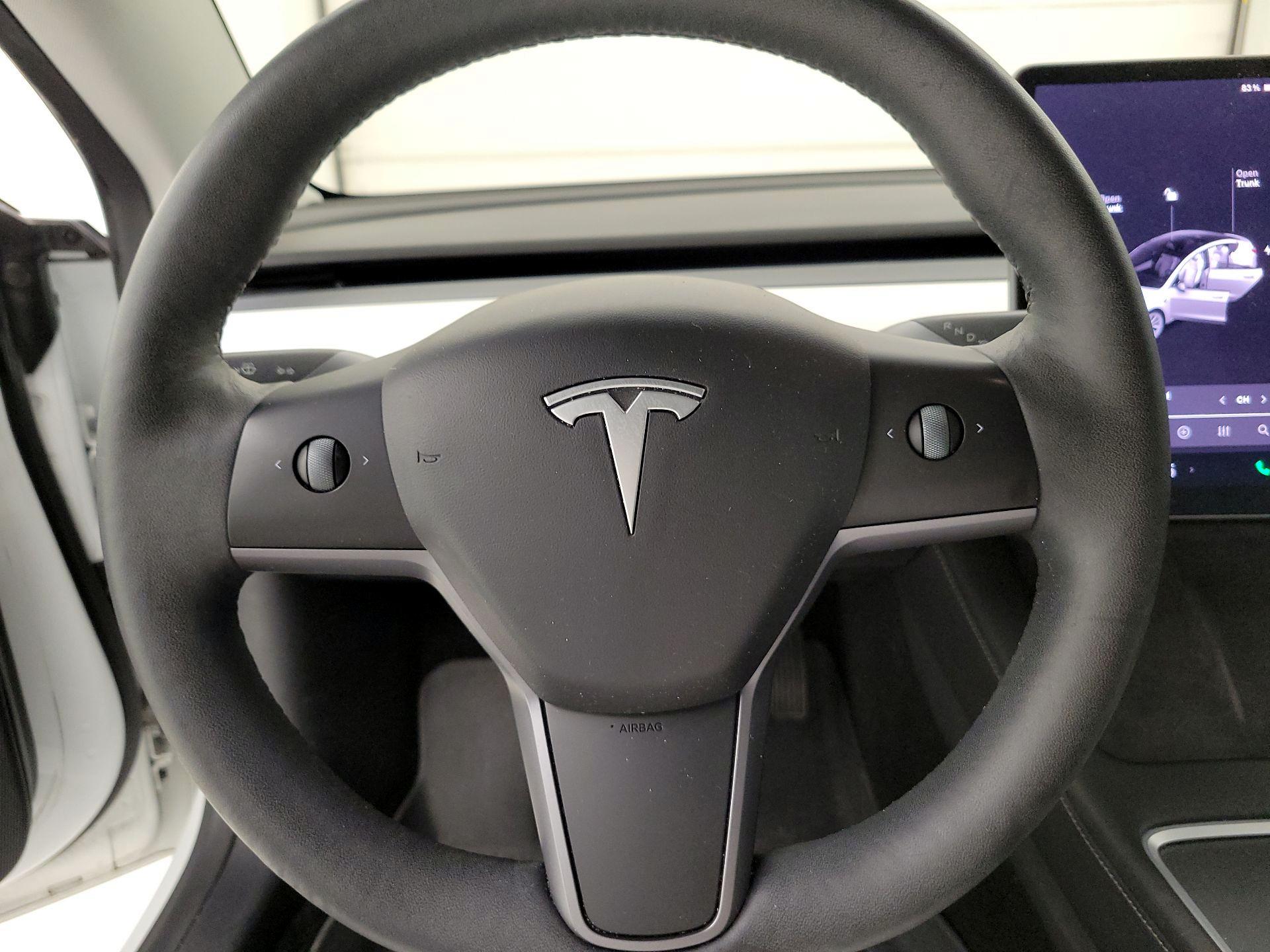Thumbnail: 2021 Tesla Model 3 - 10