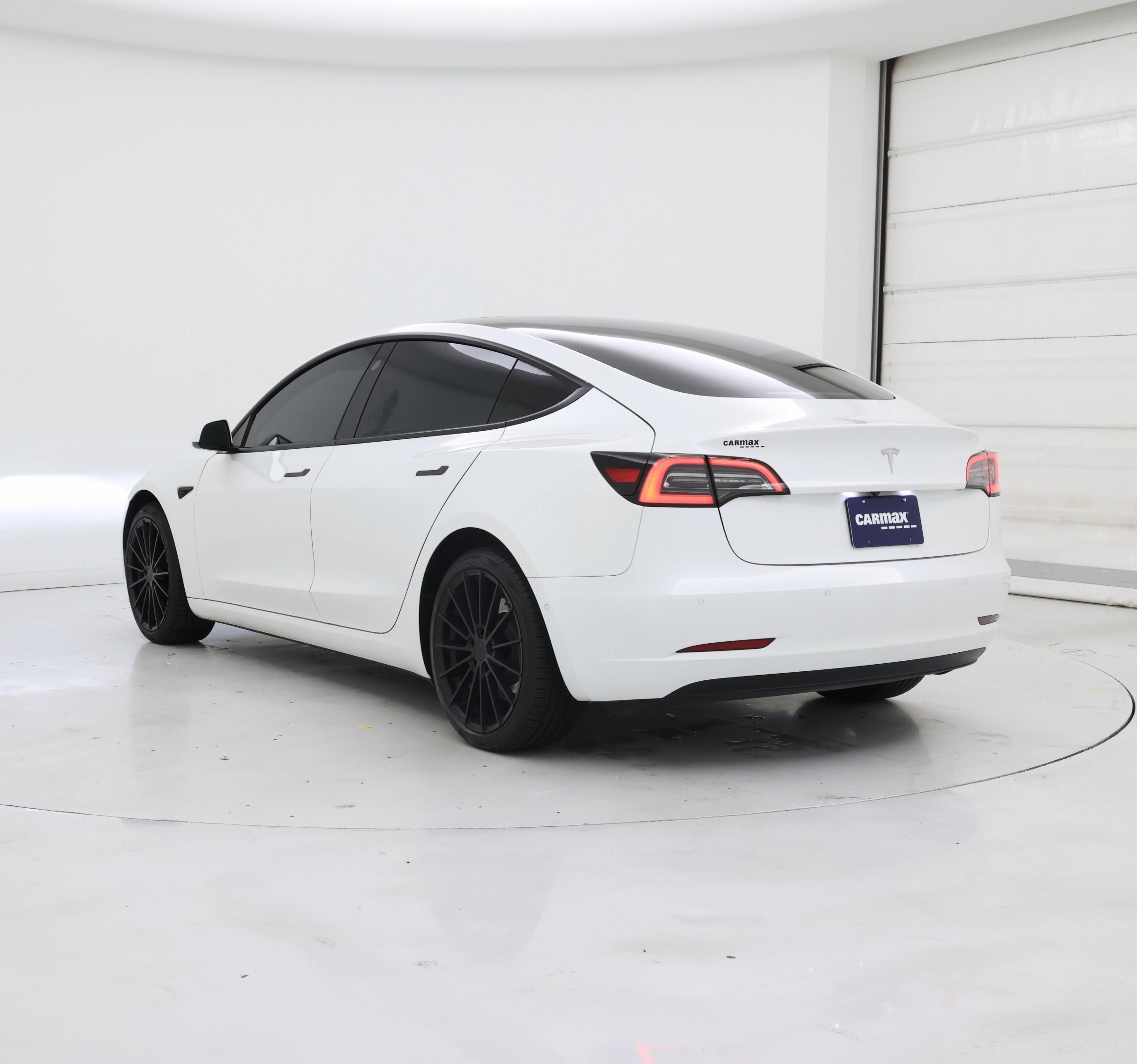 Thumbnail: 2021 Tesla Model 3 - 2