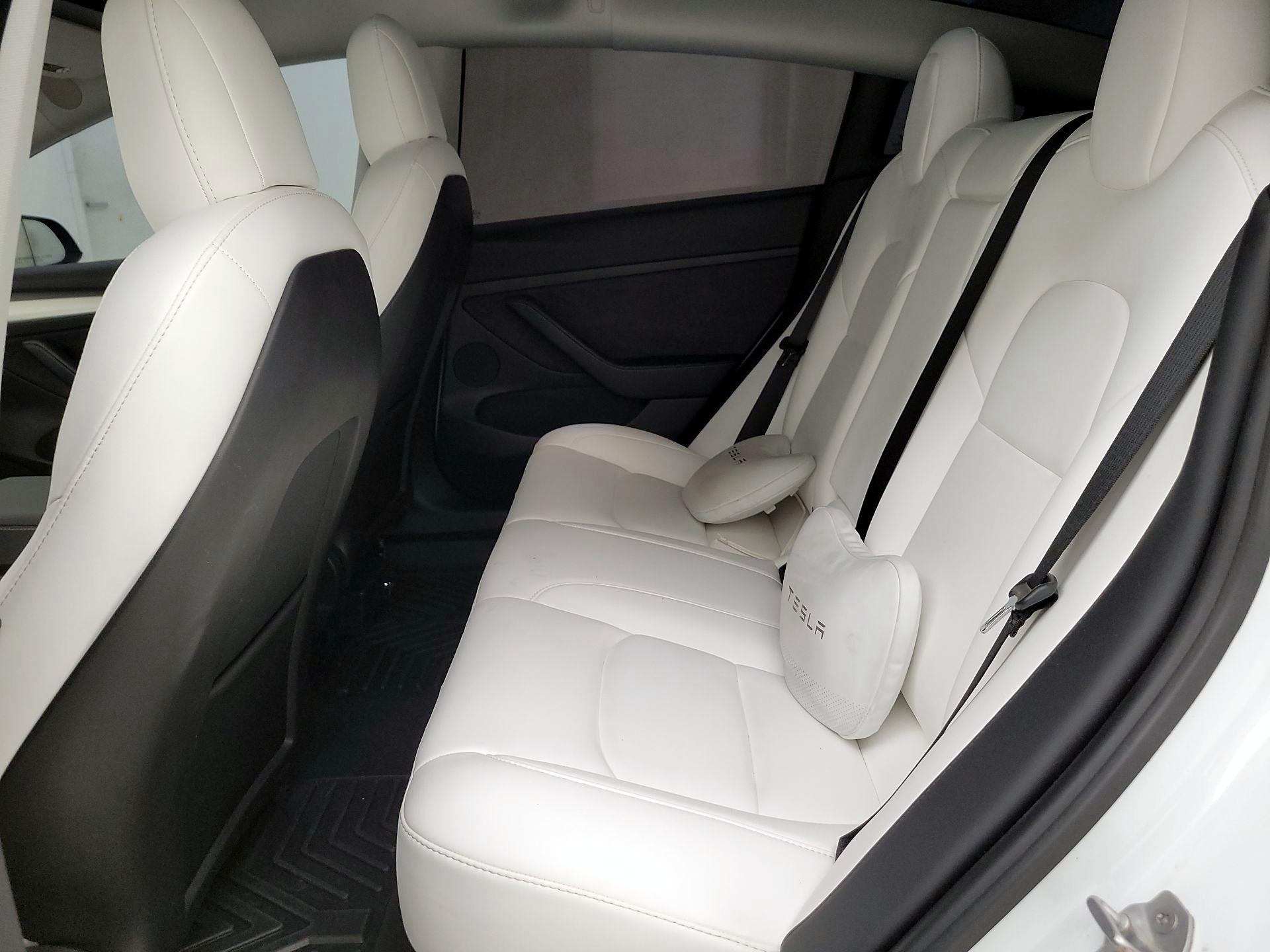 Thumbnail: 2021 Tesla Model 3 - 19