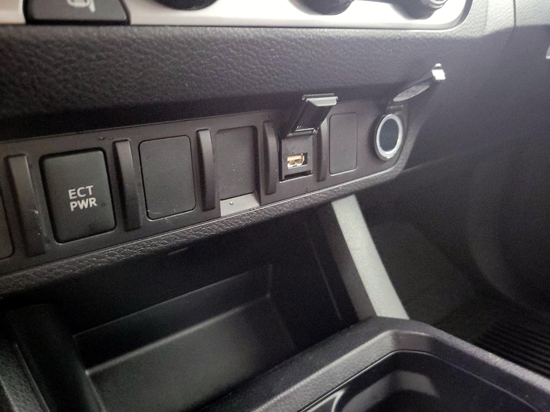 Thumbnail: 2023 Toyota Tacoma - 16