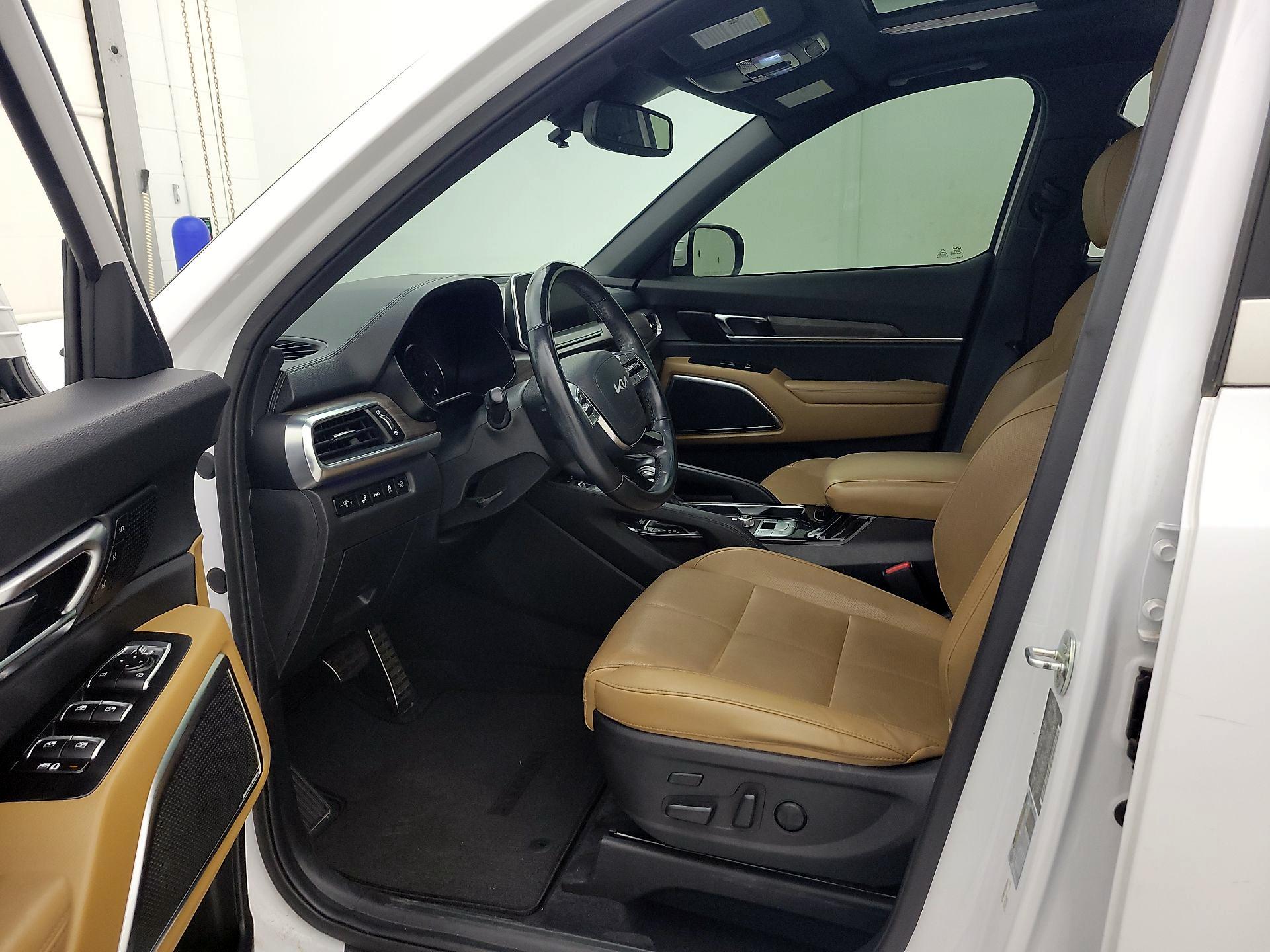 Thumbnail: 2022 Kia Telluride - 9