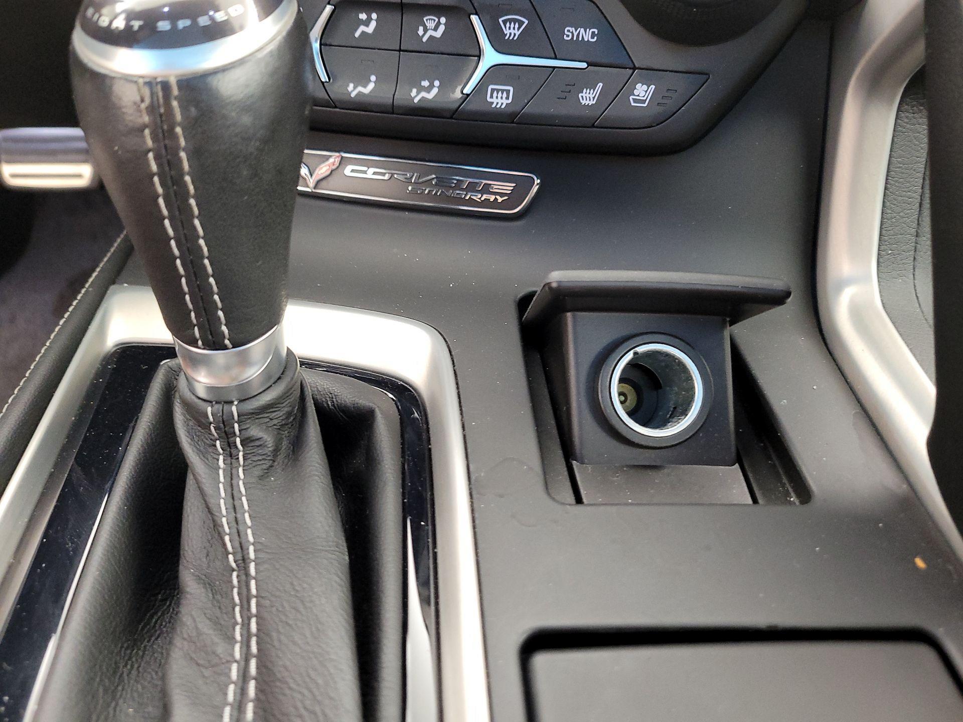 Thumbnail: 2015 Chevrolet Corvette - 16