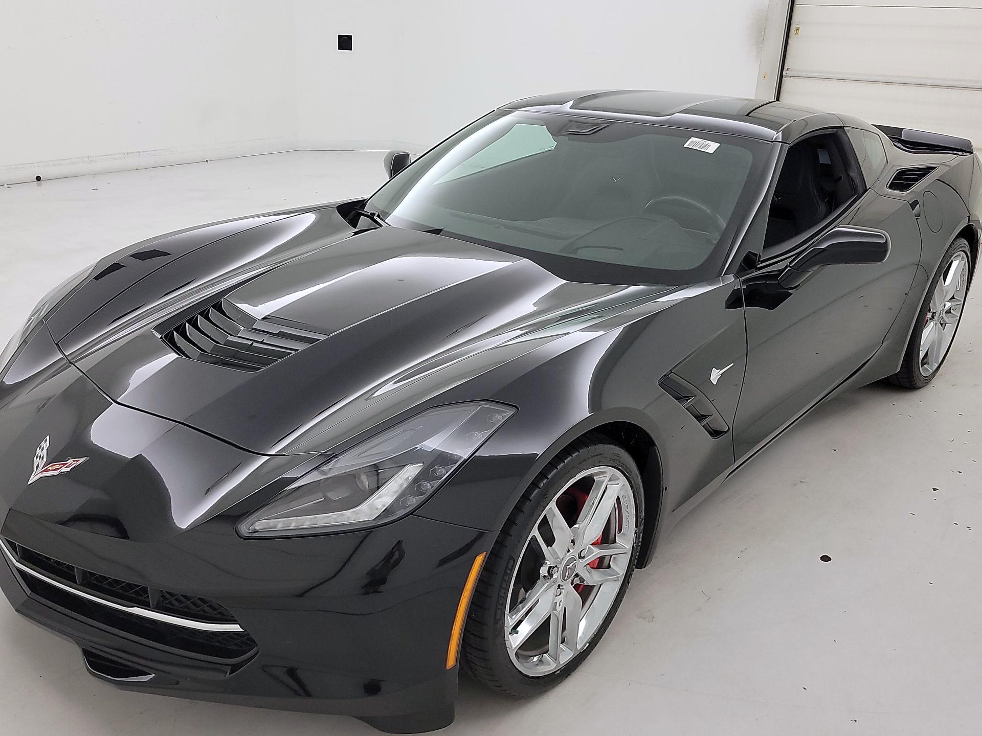 Thumbnail: 2015 Chevrolet Corvette - 3