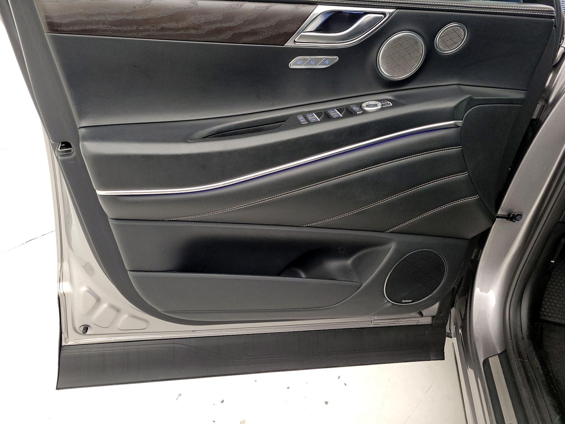 Thumbnail: 2021 Genesis GV80 - 12