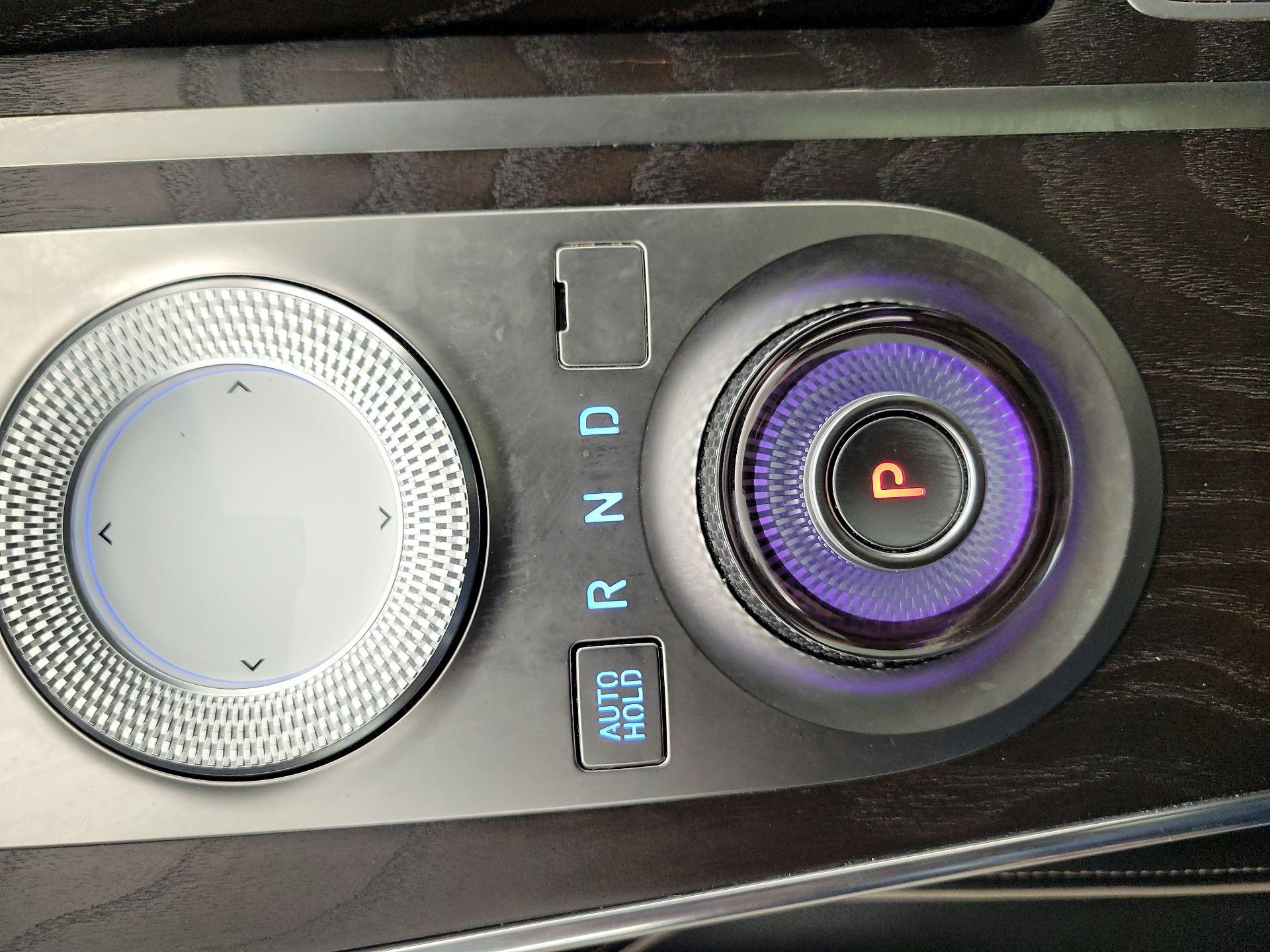 Thumbnail: 2021 Genesis GV80 - 18