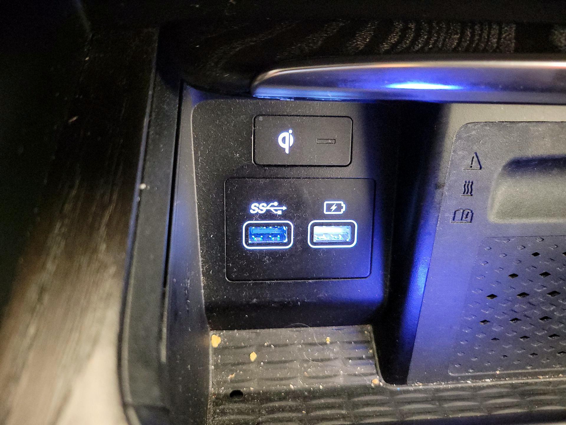 Thumbnail: 2021 Genesis GV80 - 19