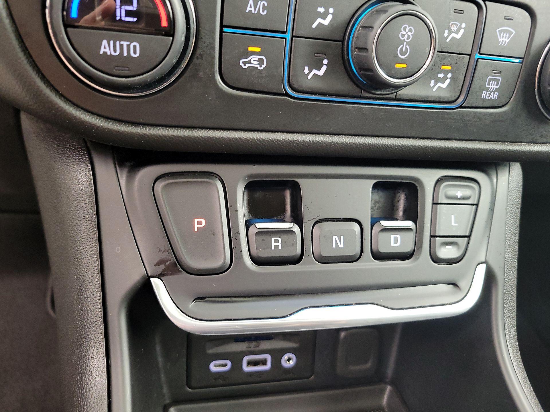 Thumbnail: 2021 GMC Terrain - 17