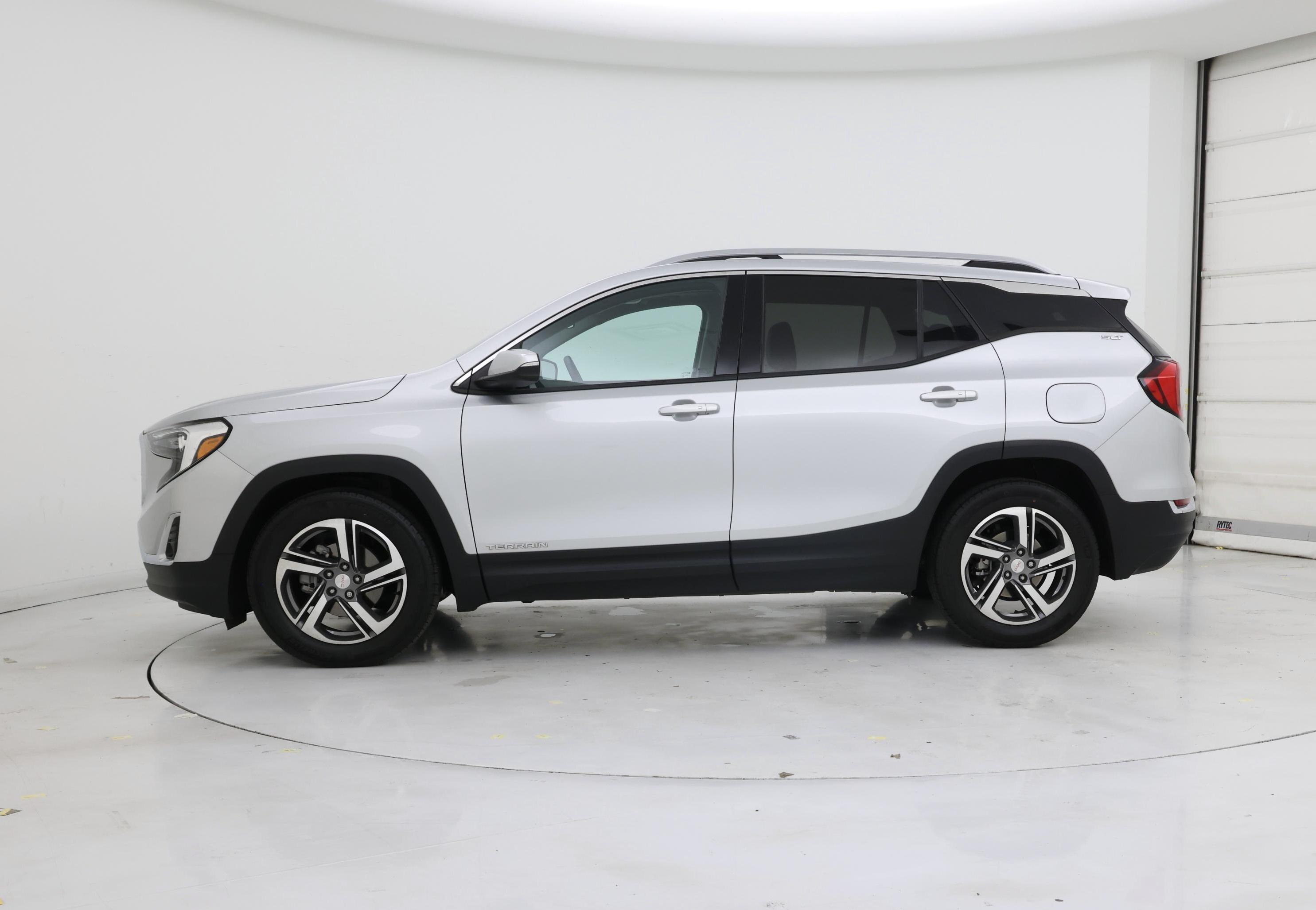 Thumbnail: 2021 GMC Terrain - 3