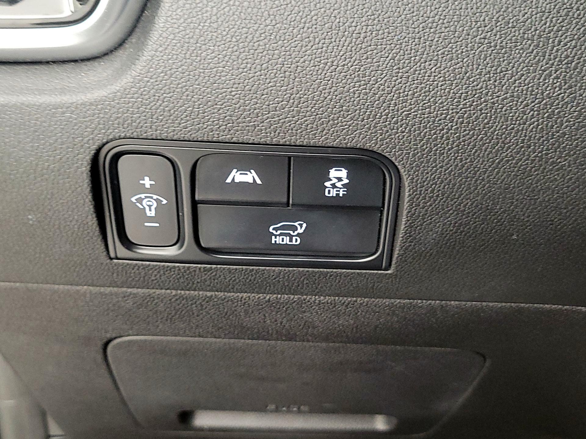 Thumbnail: 2022 Kia Sorento - 13