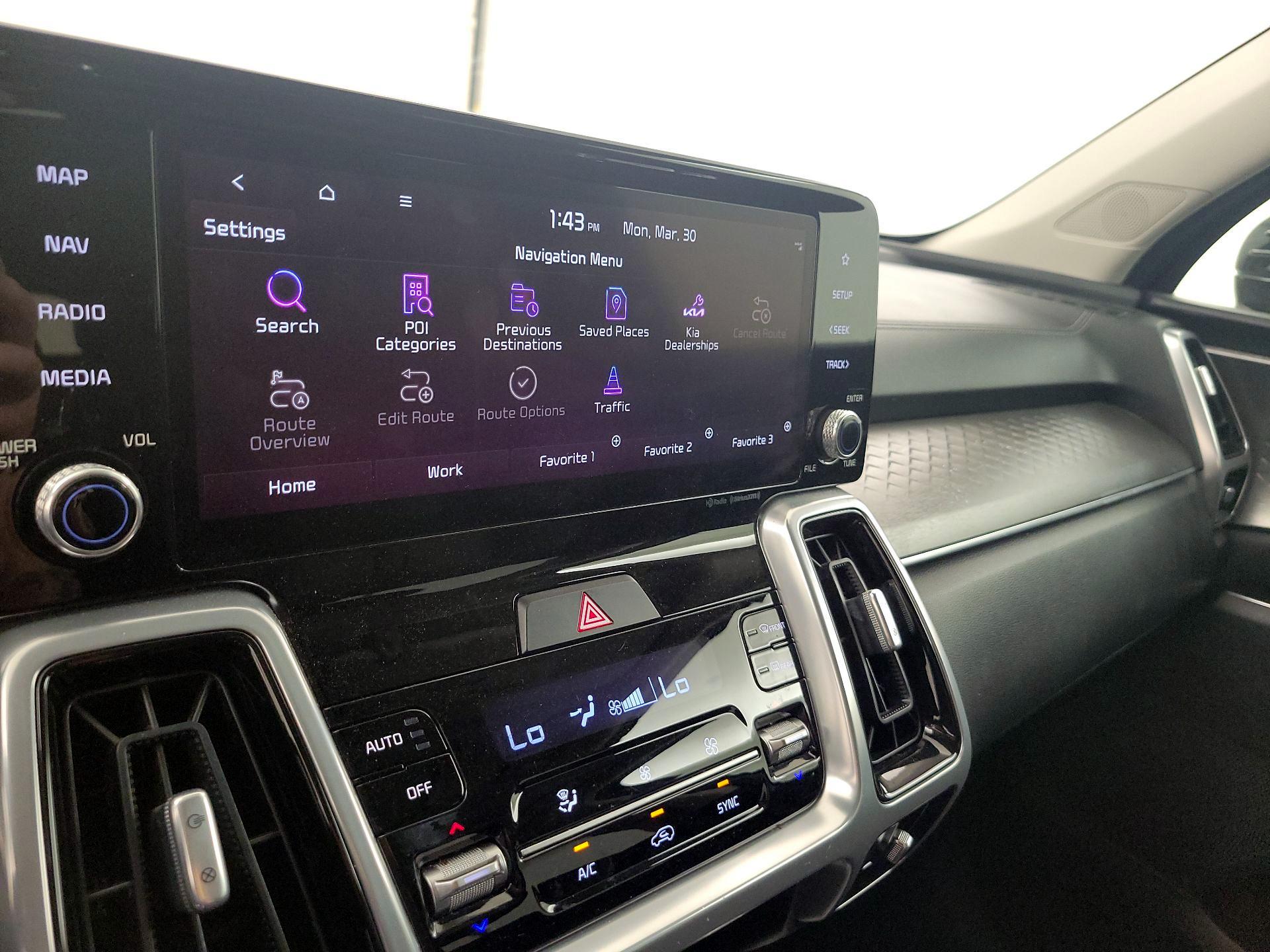 Thumbnail: 2022 Kia Sorento - 14