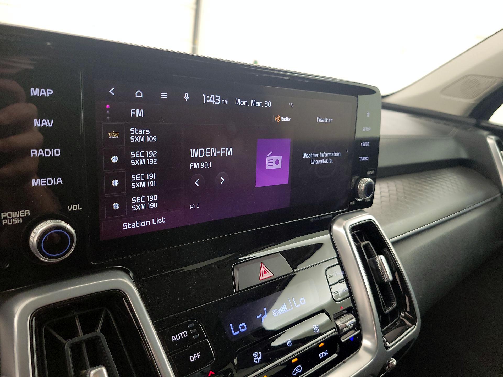 Thumbnail: 2022 Kia Sorento - 16