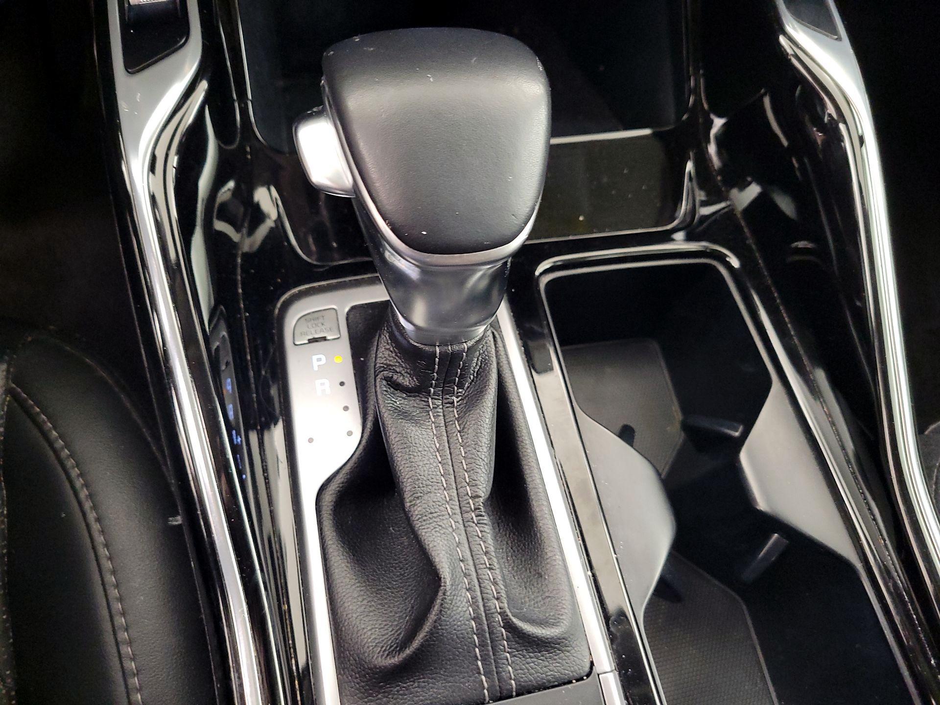 Thumbnail: 2022 Kia Sorento - 18