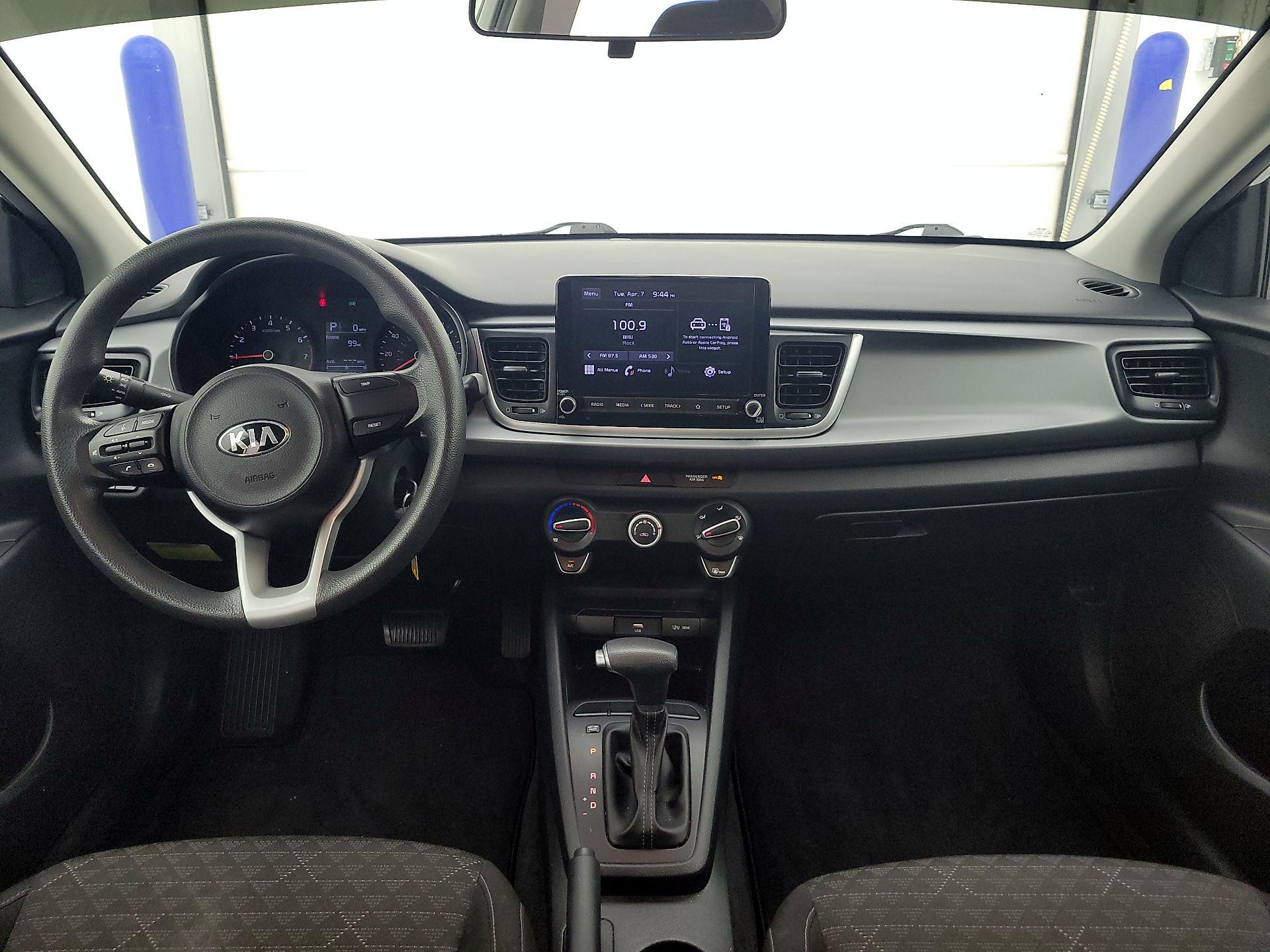 Thumbnail: 2021 Kia Rio - 9