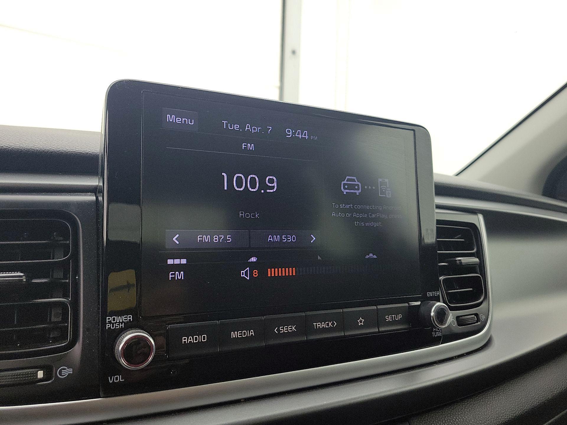 Thumbnail: 2021 Kia Rio - 15