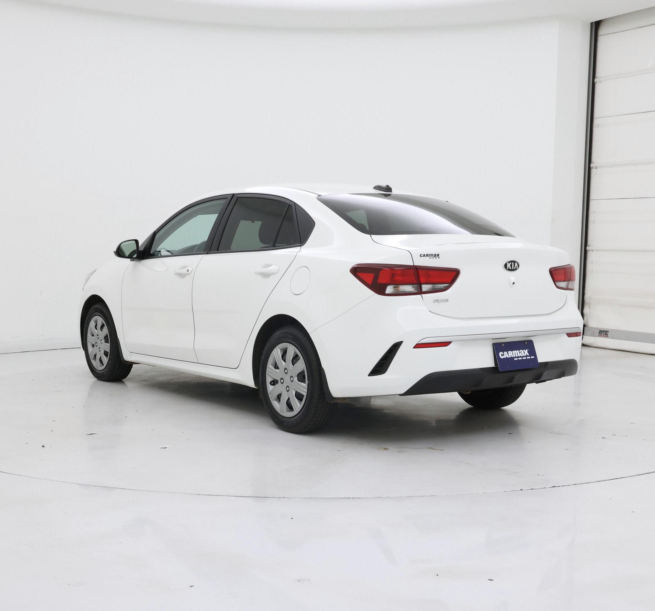 Thumbnail: 2021 Kia Rio - 2