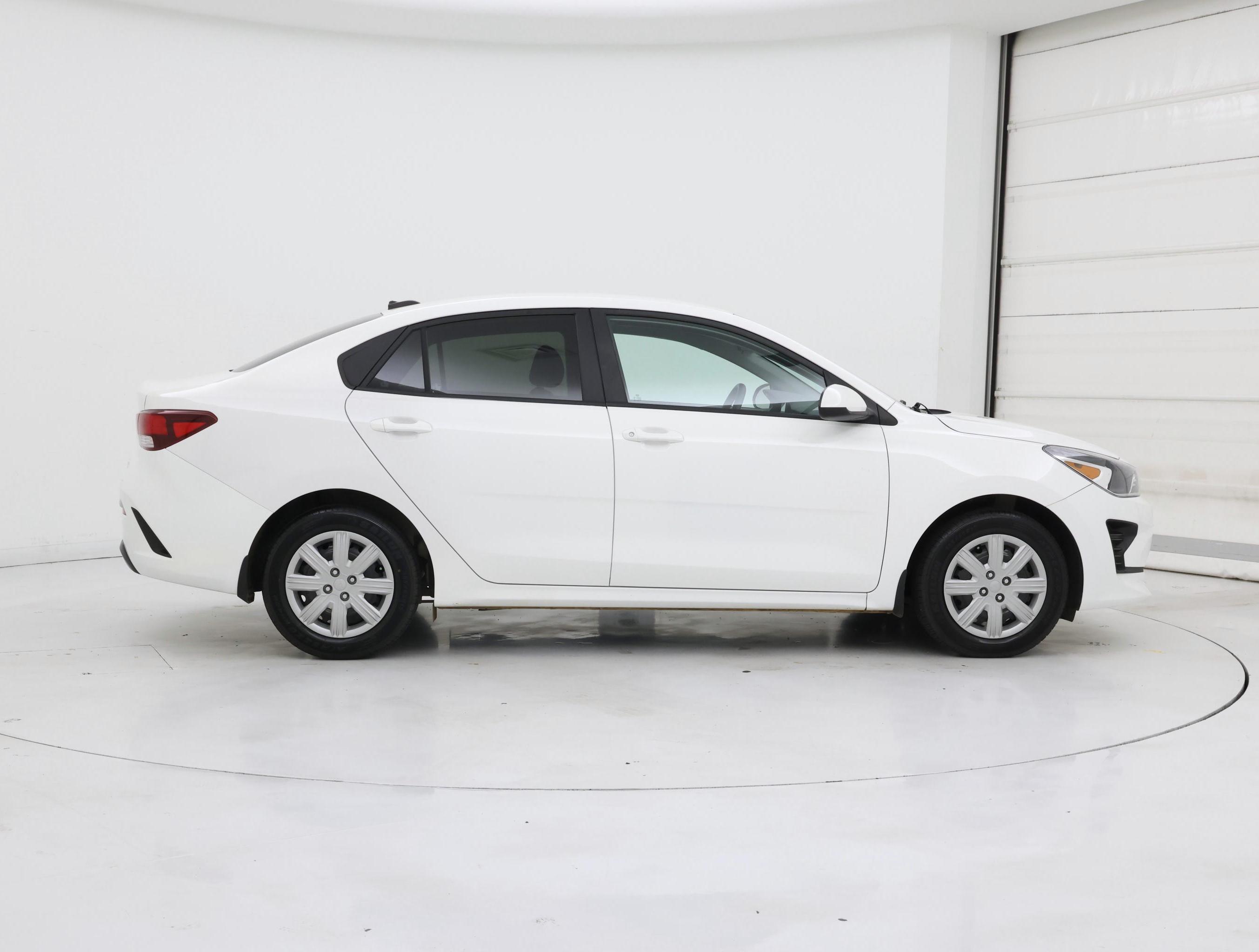 Thumbnail: 2021 Kia Rio - 7