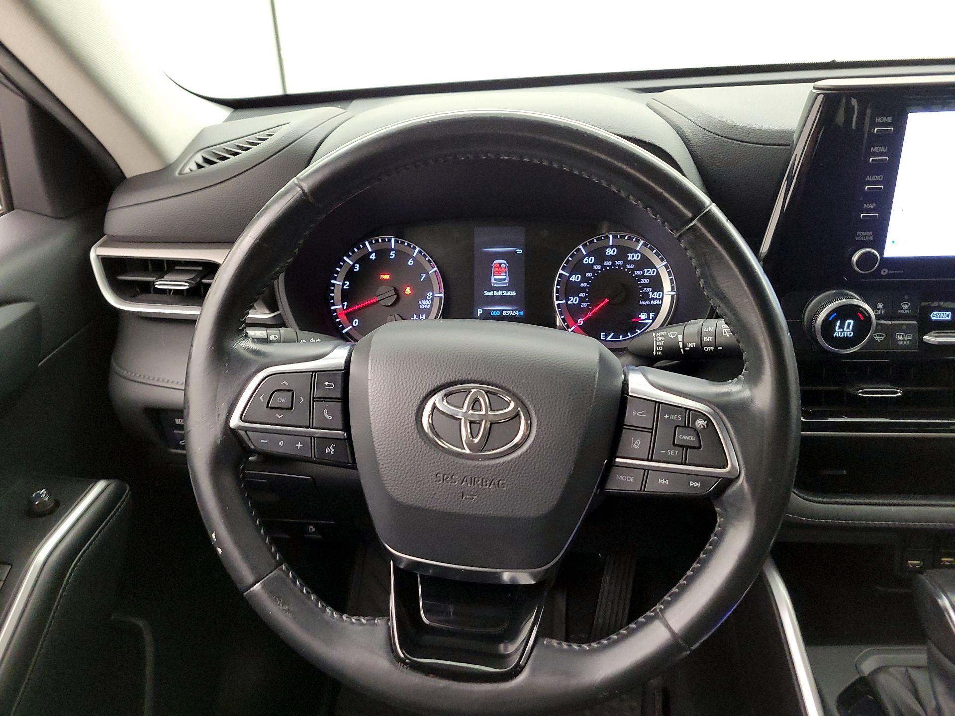 Thumbnail: 2021 Toyota Highlander - 10