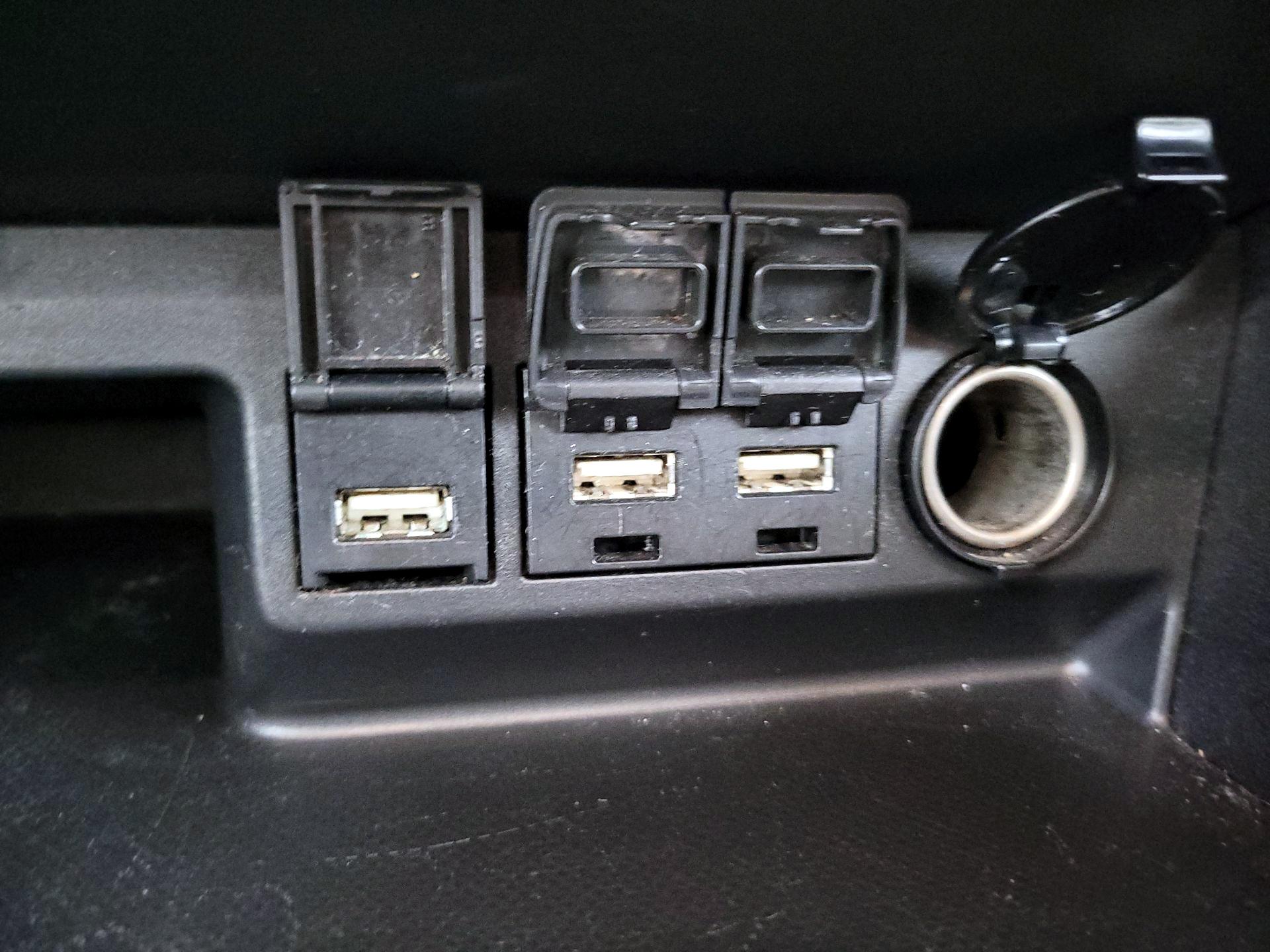 Thumbnail: 2021 Toyota Highlander - 18