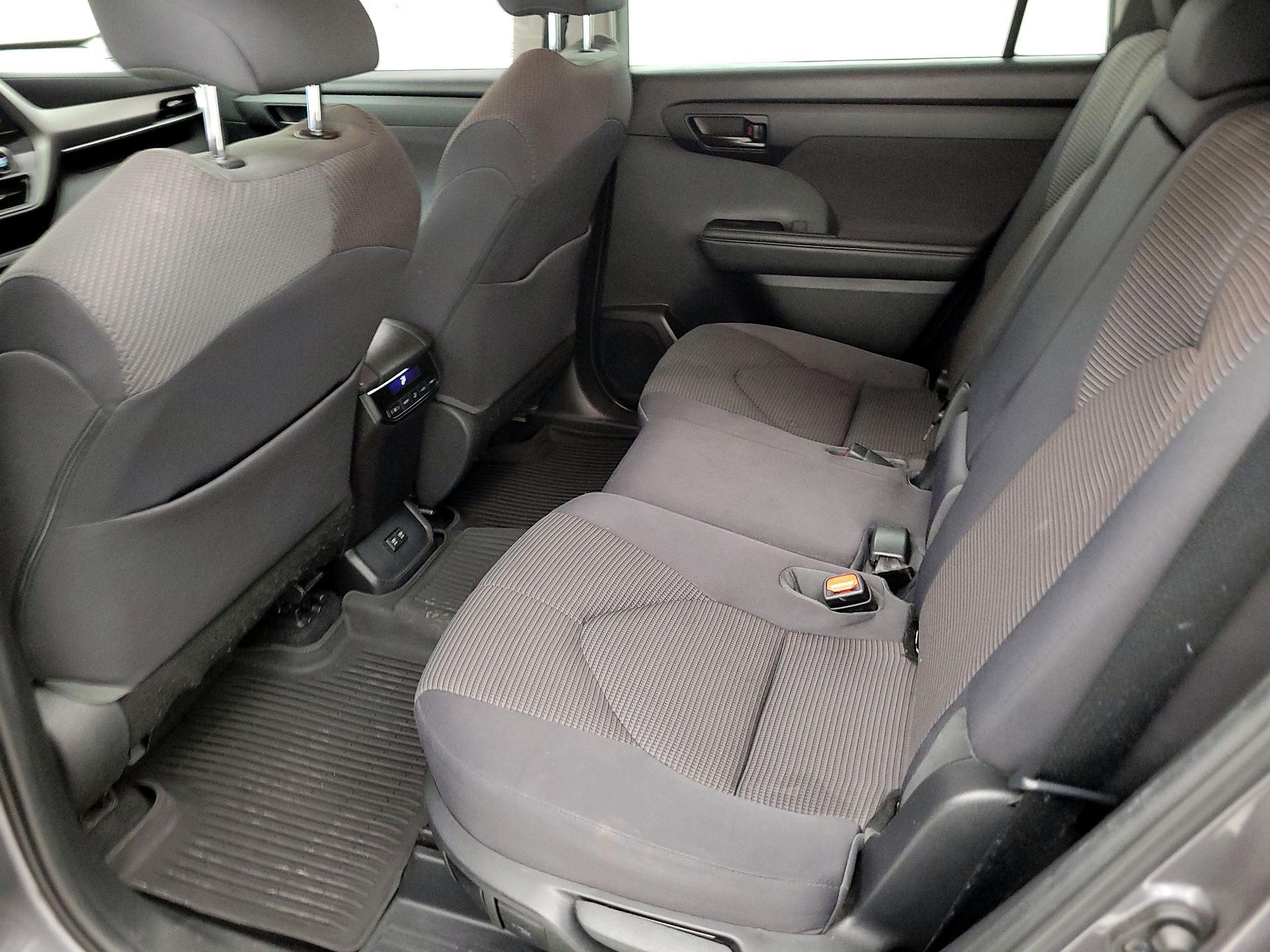 Thumbnail: 2021 Toyota Highlander - 19