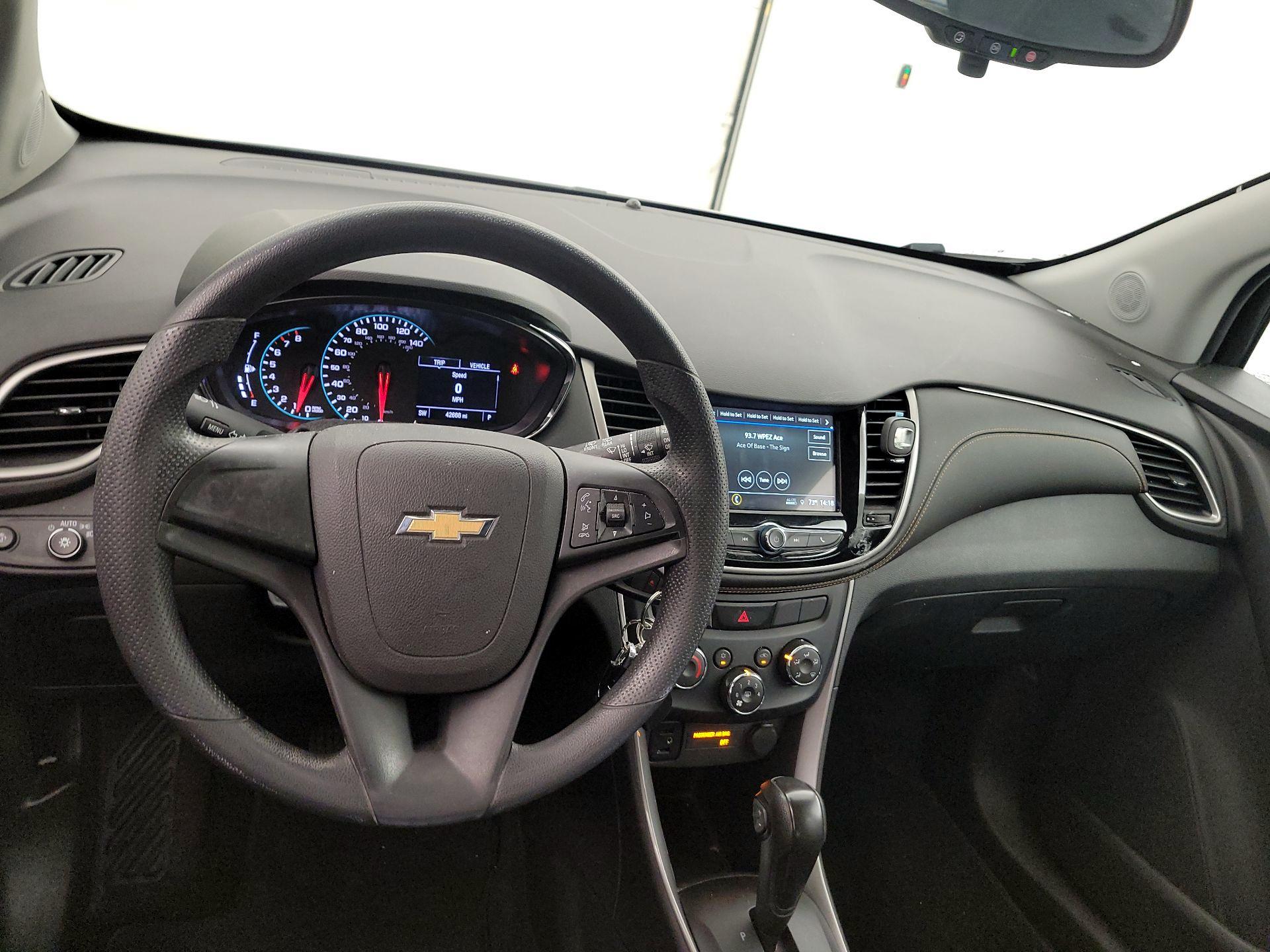 Thumbnail: 2019 Chevrolet Trax - 9