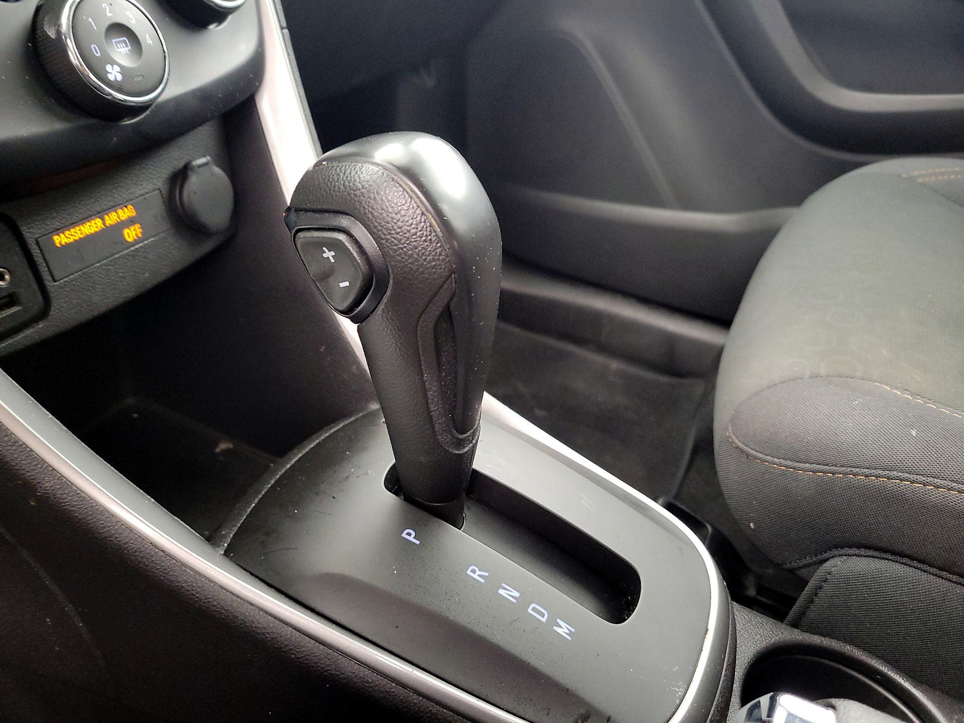 Thumbnail: 2019 Chevrolet Trax - 17