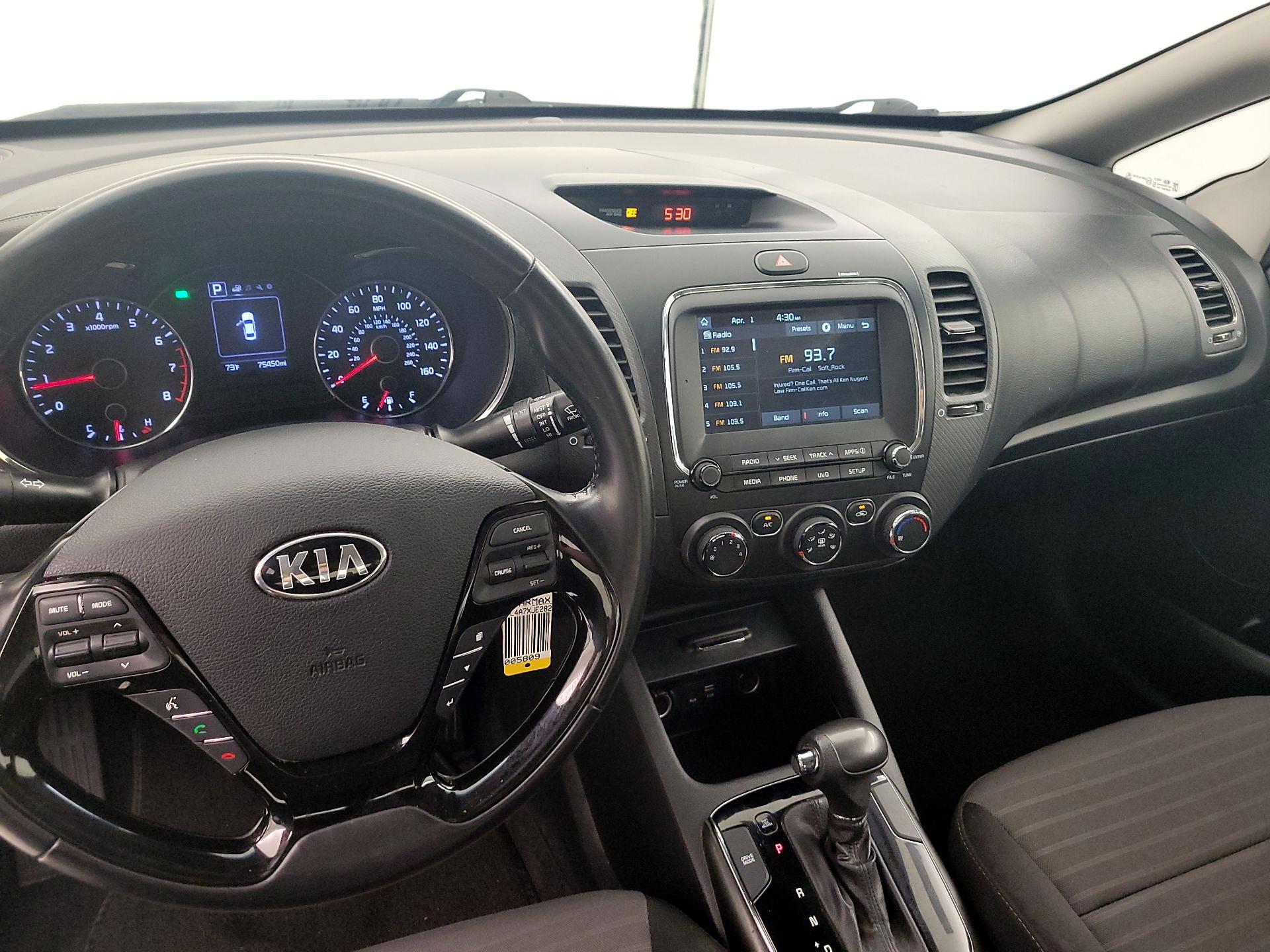 Thumbnail: 2018 Kia Forte - 9