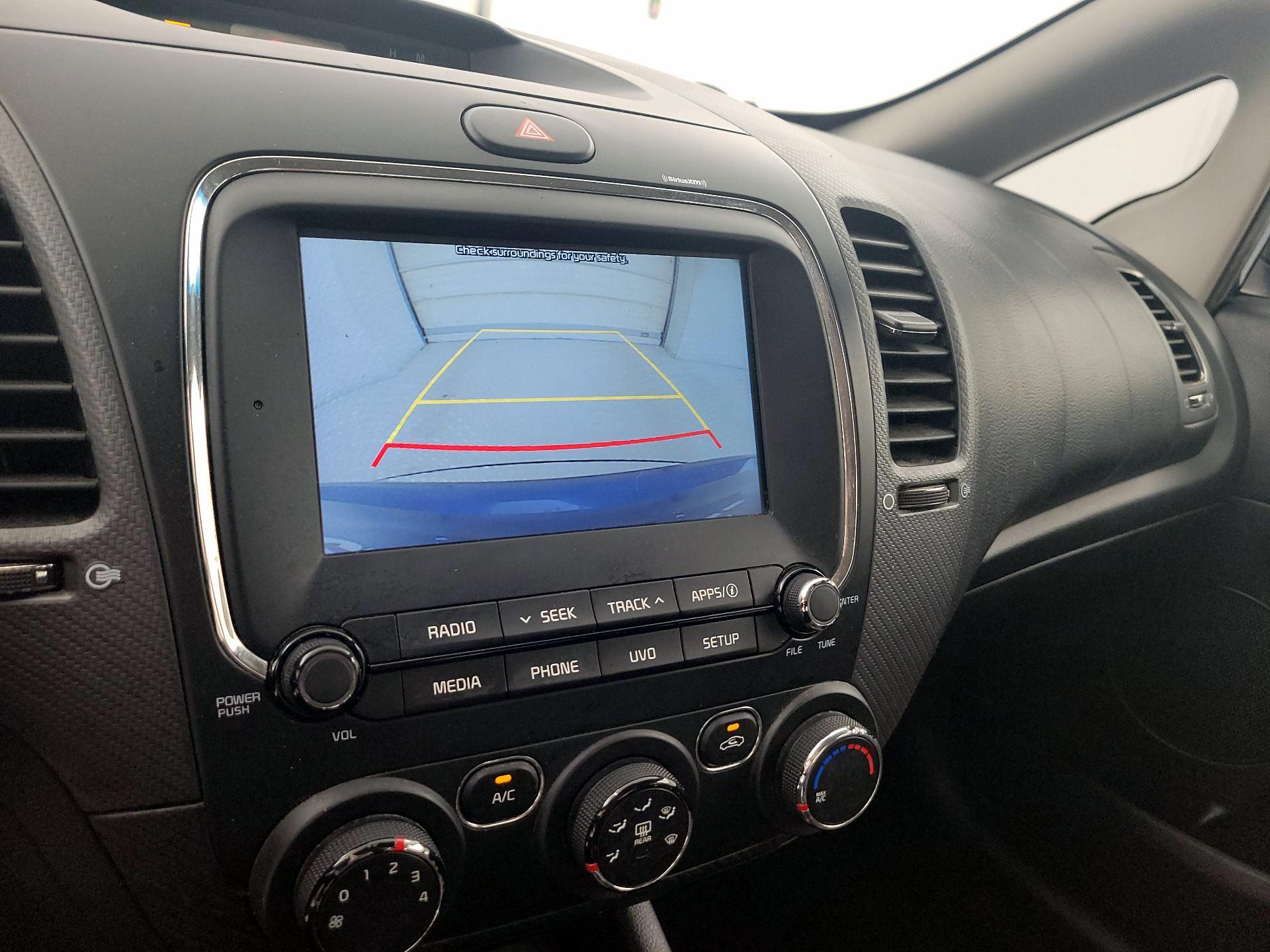 Thumbnail: 2018 Kia Forte - 14