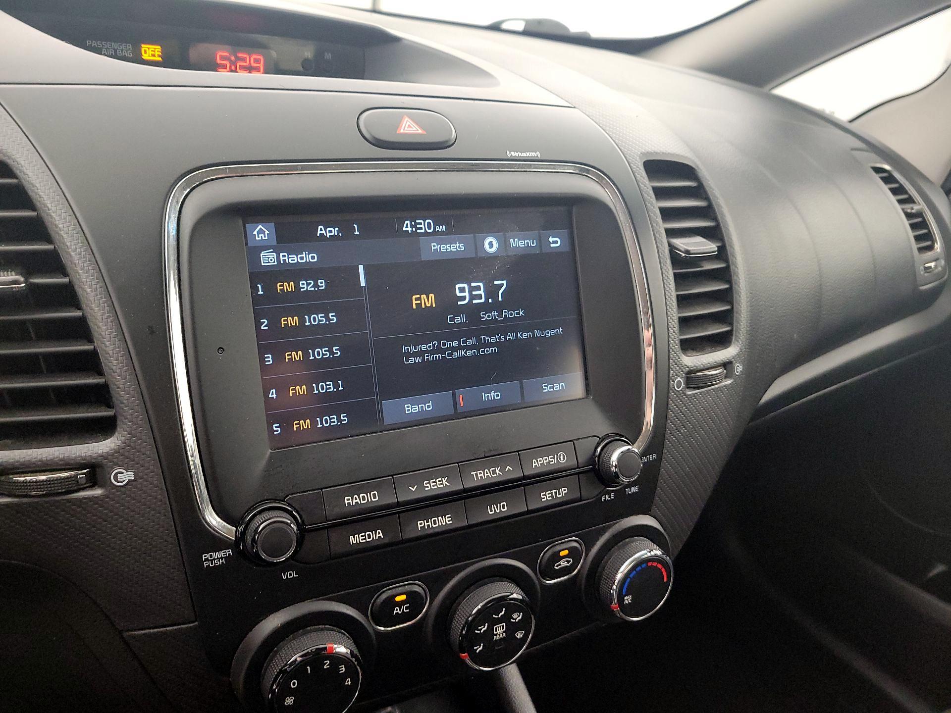 Thumbnail: 2018 Kia Forte - 15