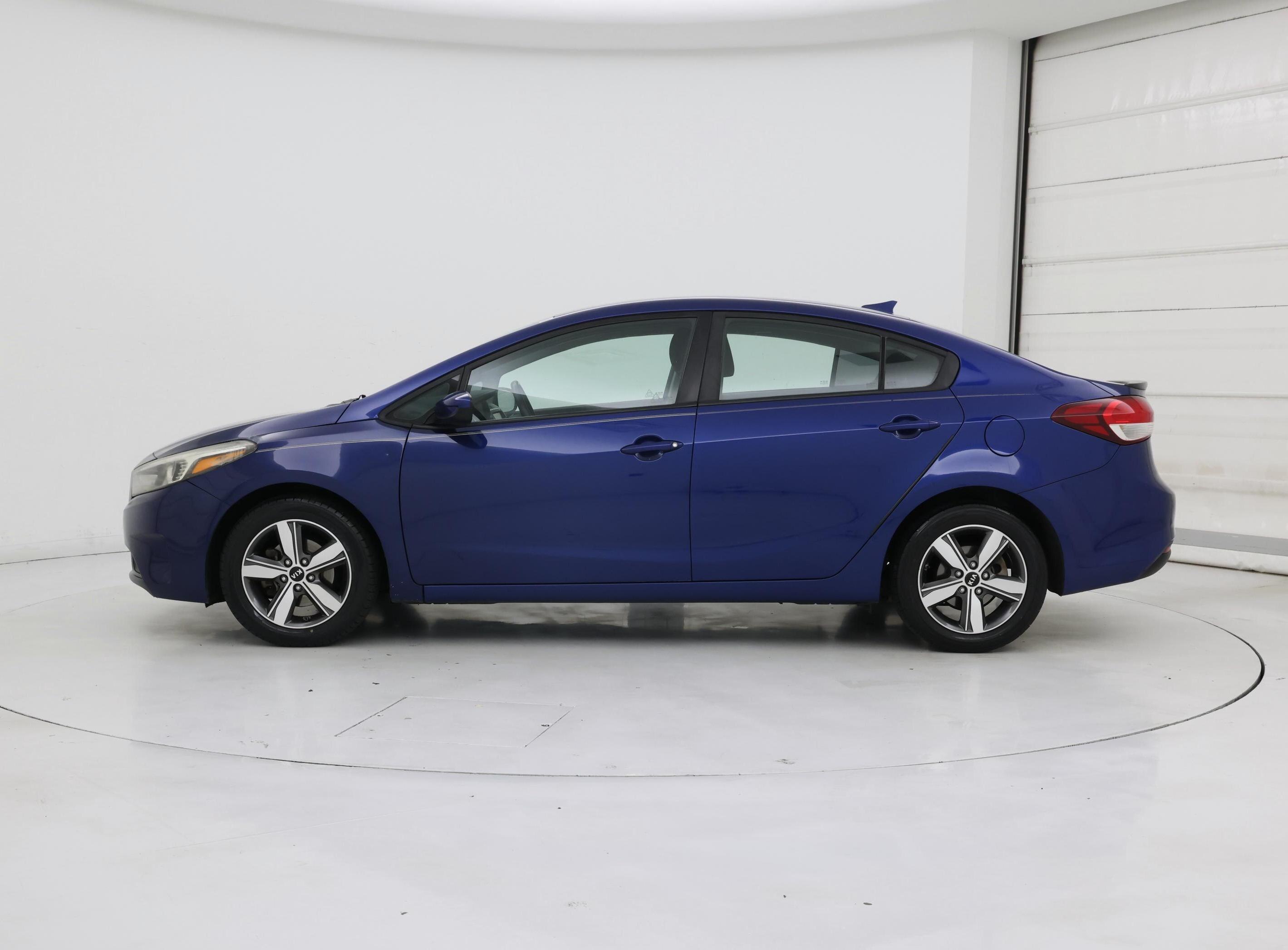 Thumbnail: 2018 Kia Forte - 3