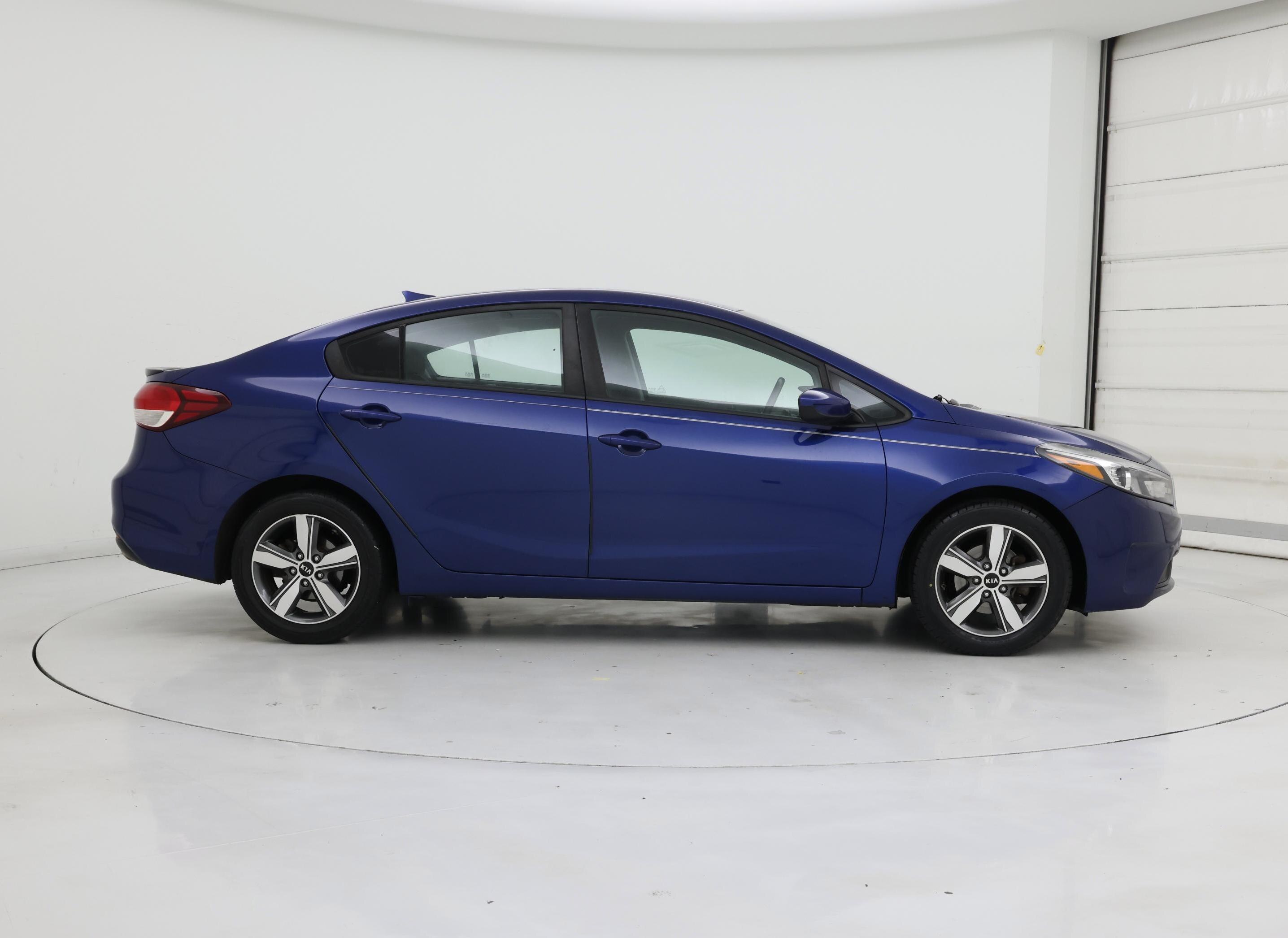 Thumbnail: 2018 Kia Forte - 7