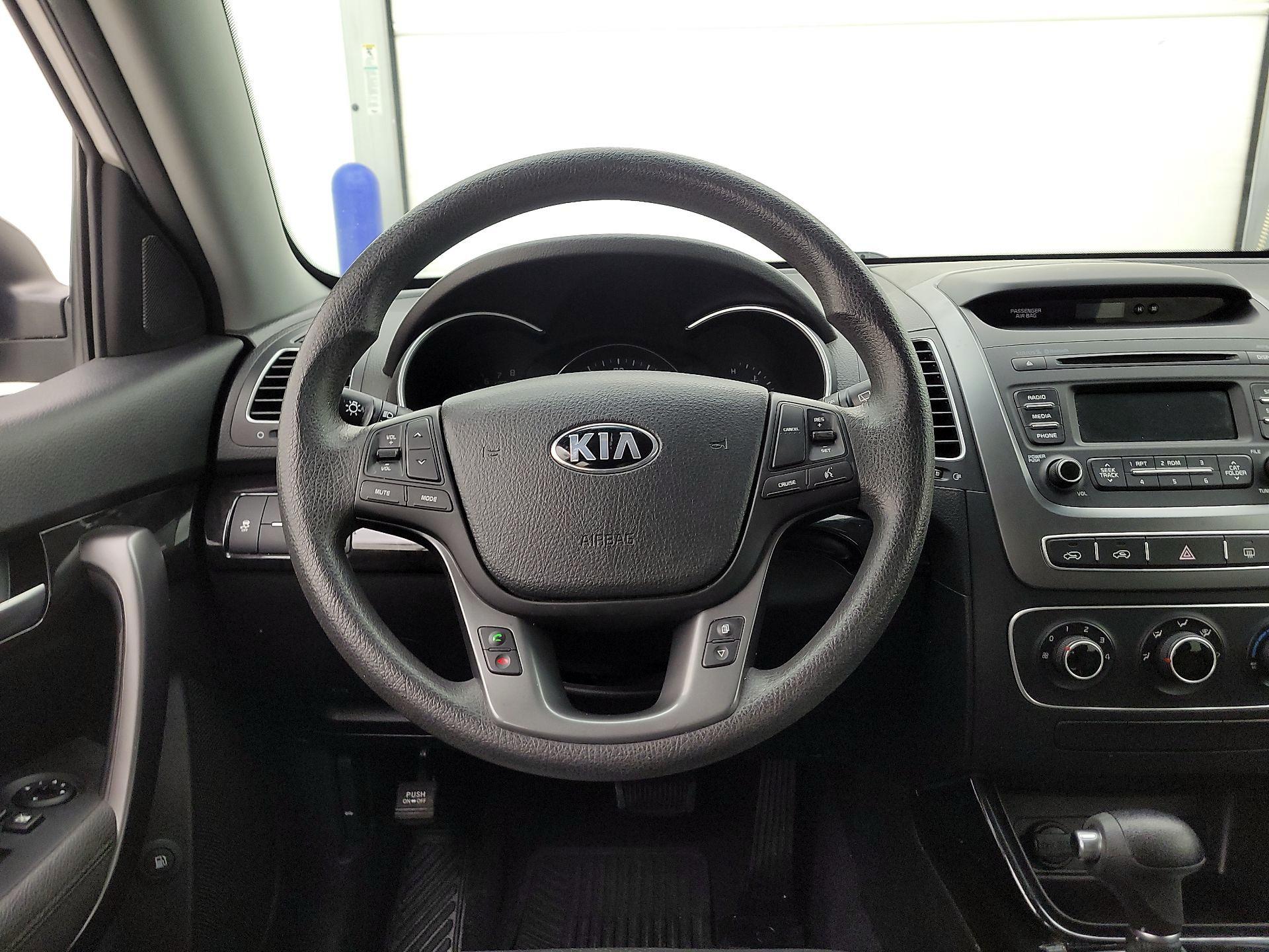 Thumbnail: 2014 Kia Sorento - 10
