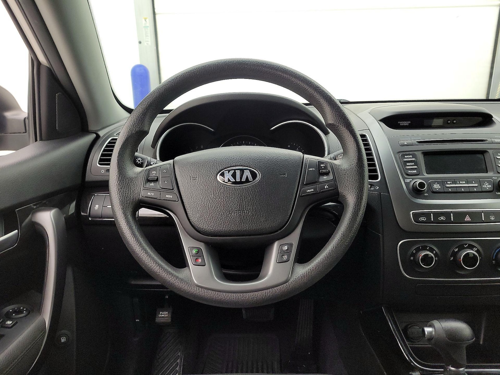2014 Kia Sorento LX - Photo 11