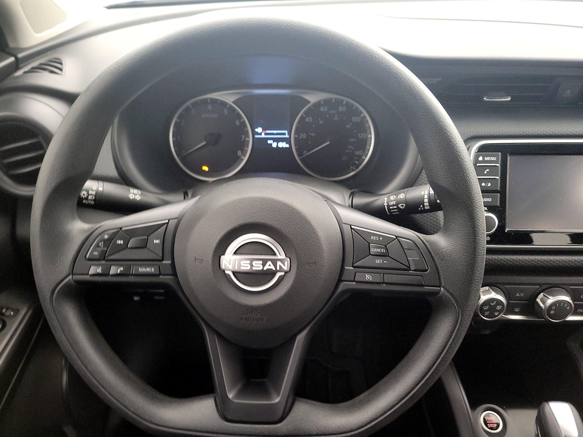 Thumbnail: 2023 Nissan Kicks - 10