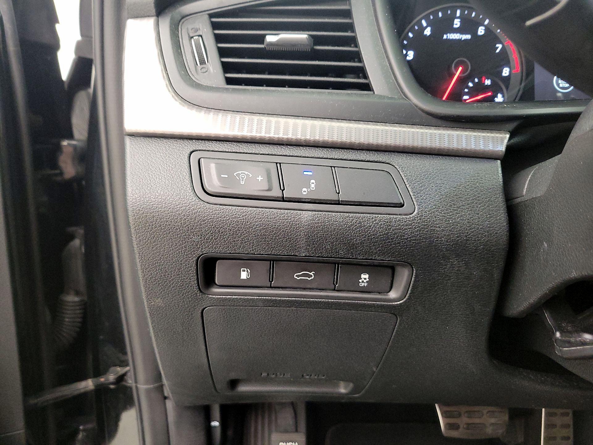 Thumbnail: 2019 Hyundai Sonata - 11