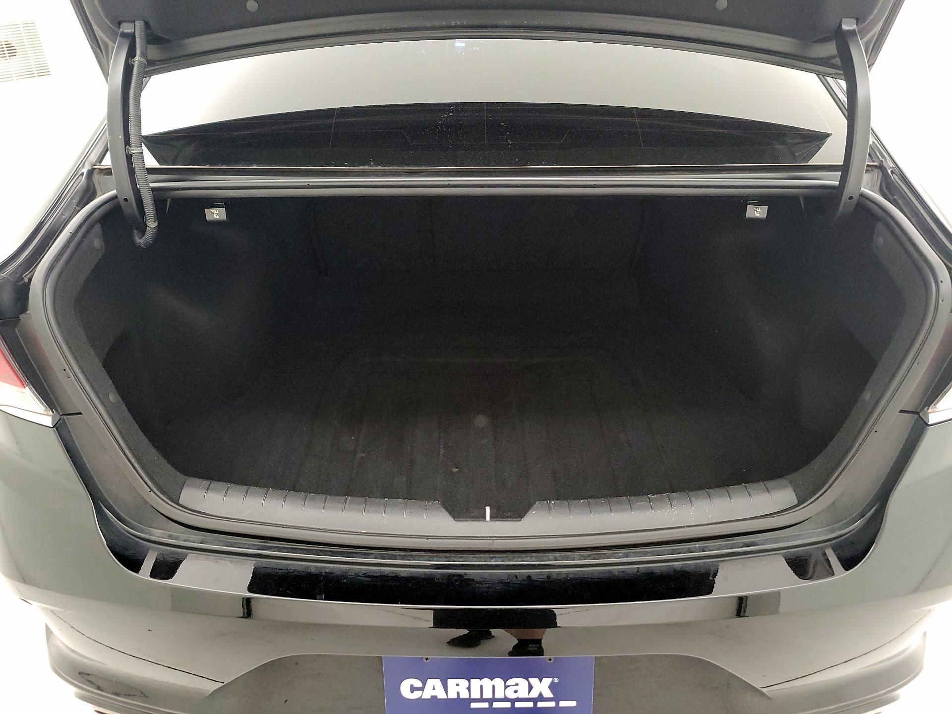 Thumbnail: 2019 Hyundai Sonata - 19