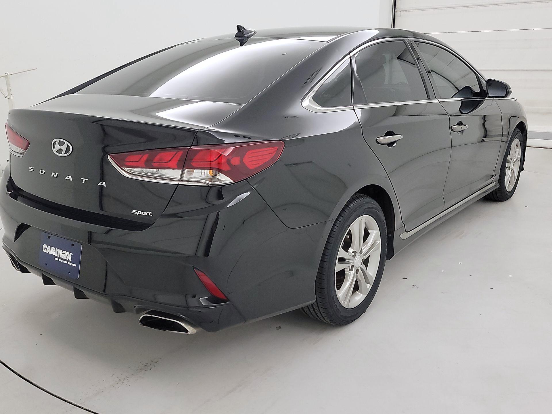 Thumbnail: 2019 Hyundai Sonata - 5