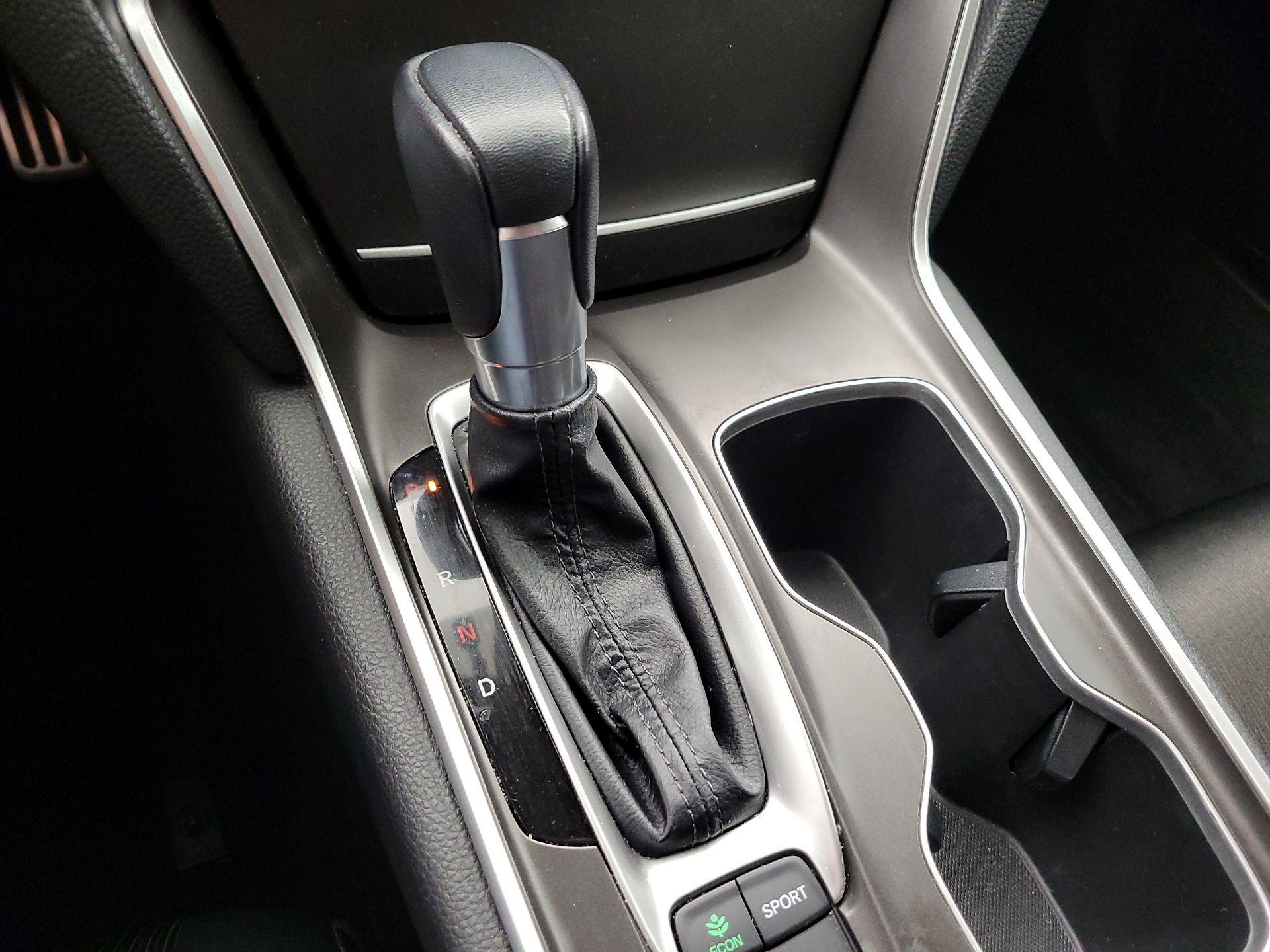 Thumbnail: 2022 Honda Accord - 17