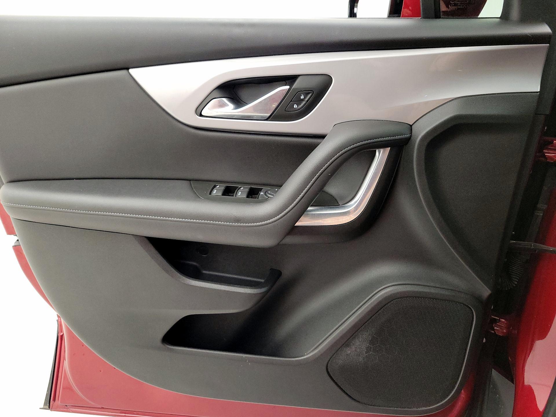 Thumbnail: 2022 Chevrolet Blazer - 12