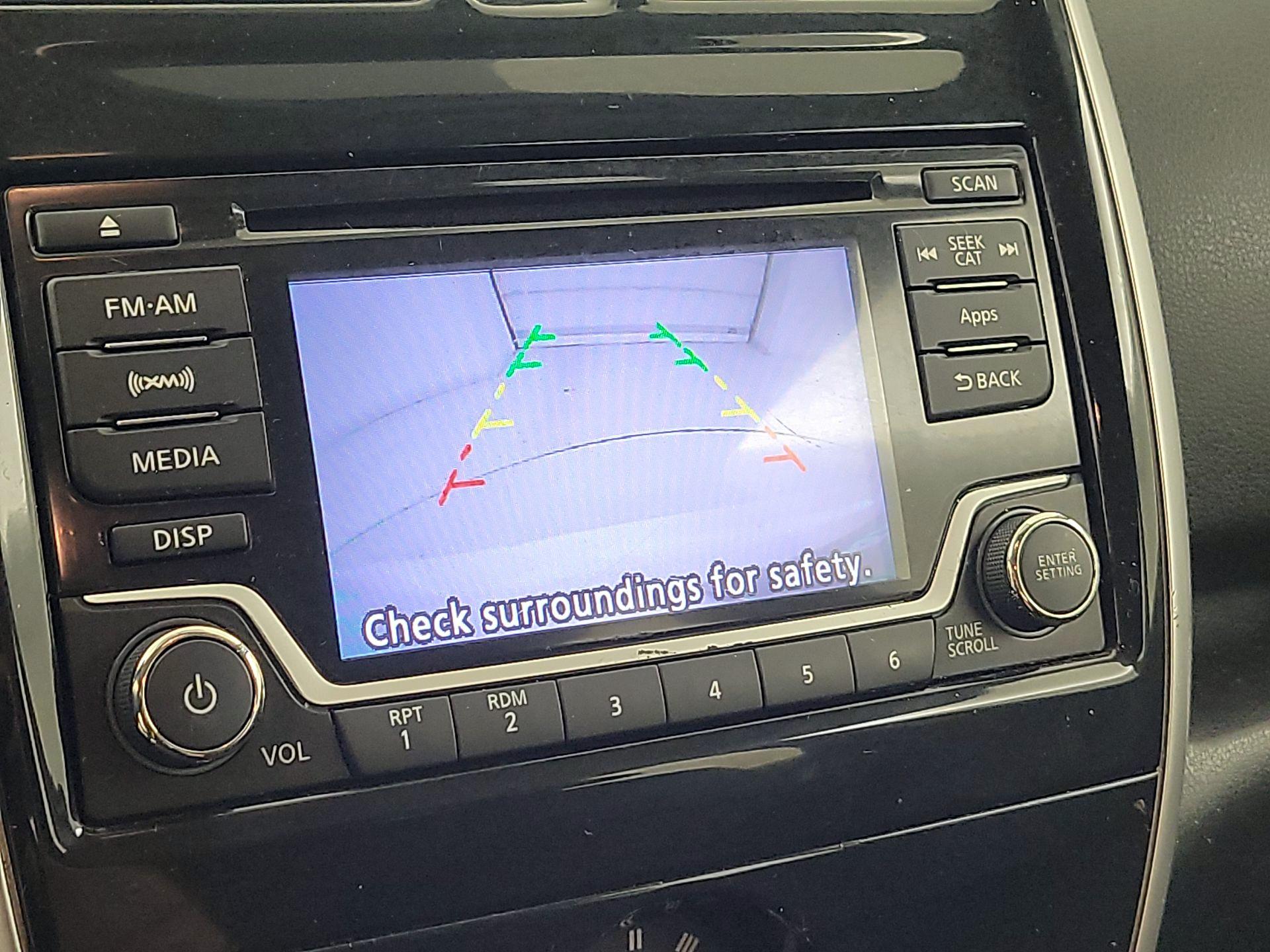 Thumbnail: 2017 Nissan Versa Note - 14