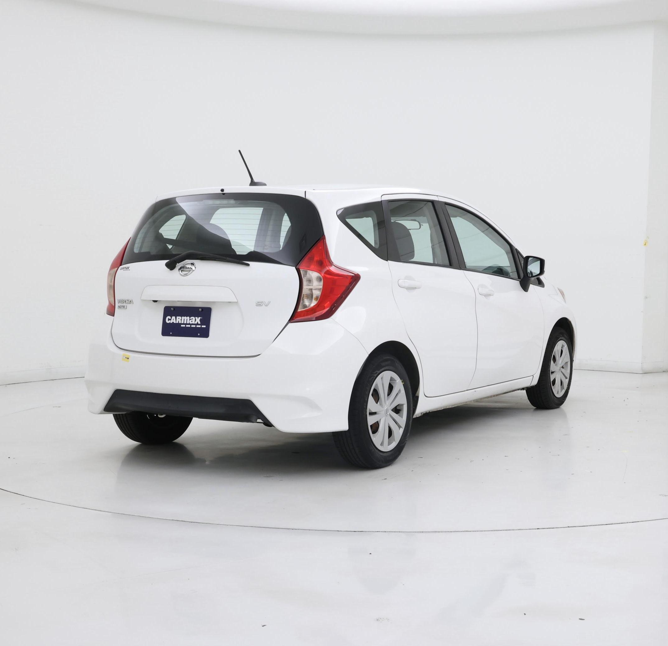 Thumbnail: 2017 Nissan Versa Note - 8