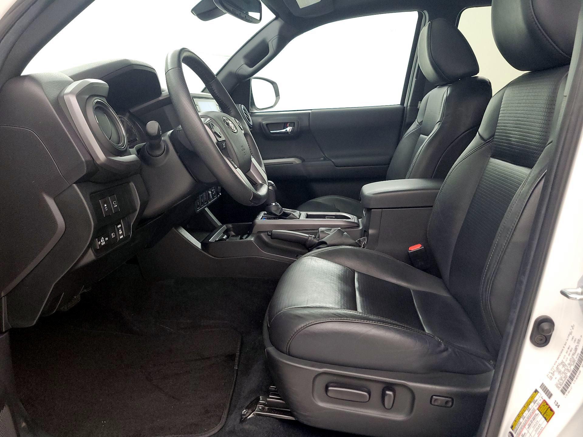 Thumbnail: 2023 Toyota Tacoma - 11