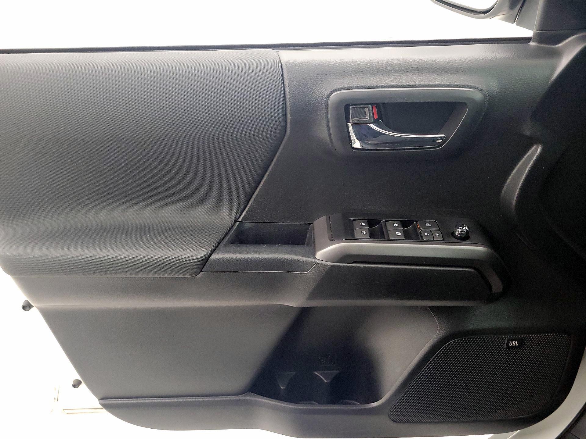 Thumbnail: 2023 Toyota Tacoma - 12