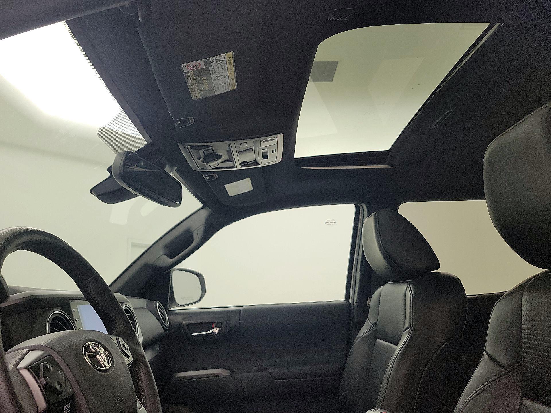 Thumbnail: 2023 Toyota Tacoma - 20