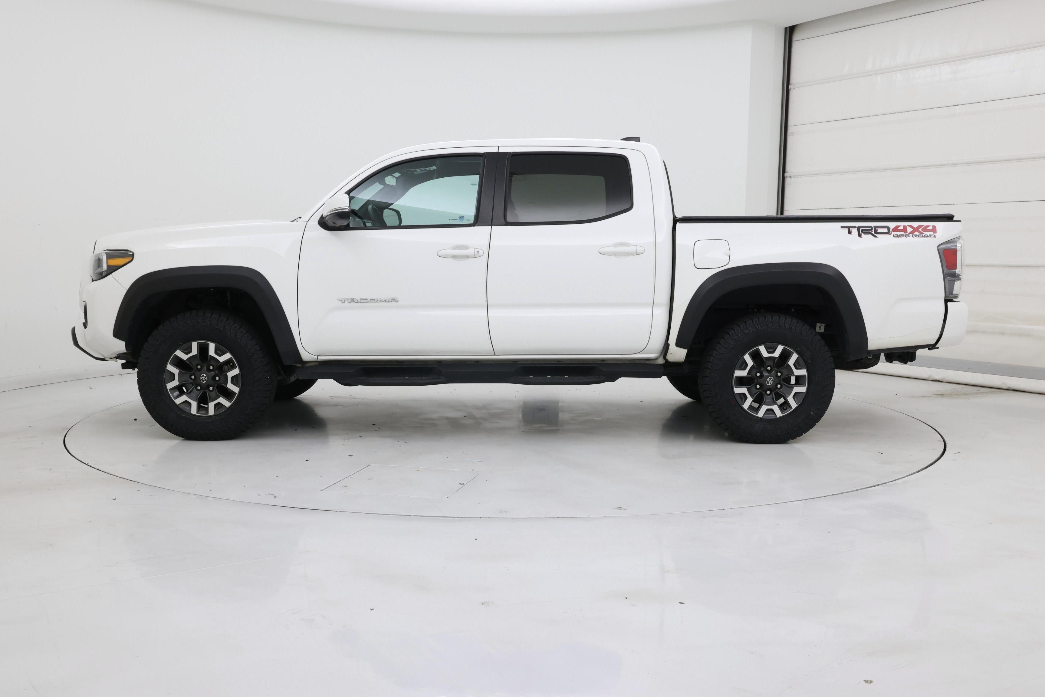 Thumbnail: 2023 Toyota Tacoma - 3