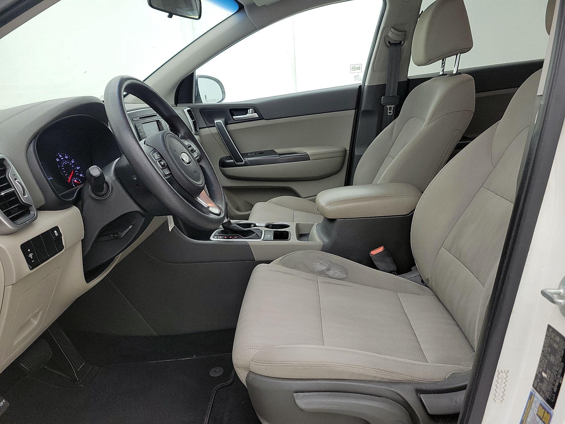 Thumbnail: 2017 Kia Sportage - 11