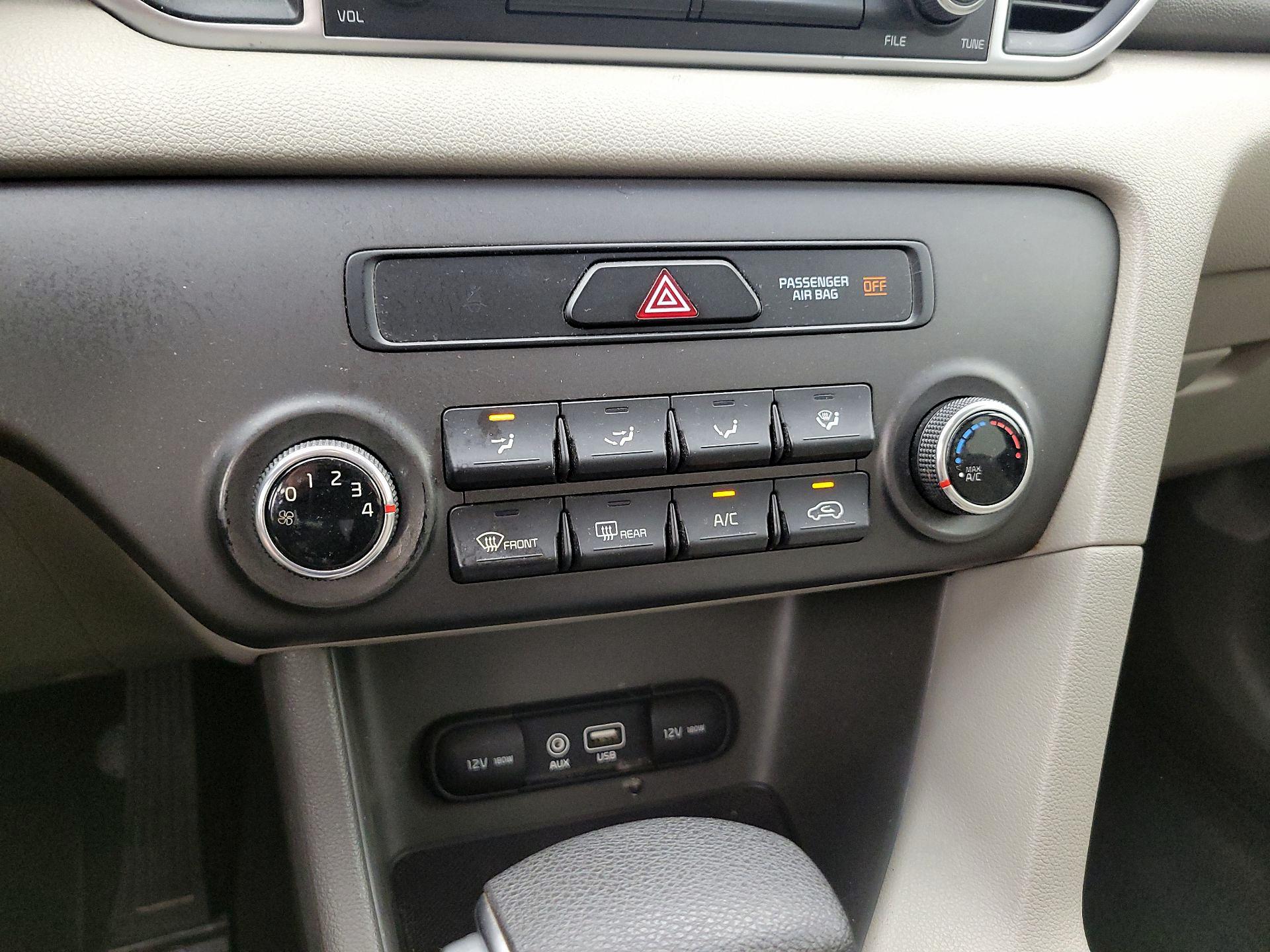 Thumbnail: 2017 Kia Sportage - 16