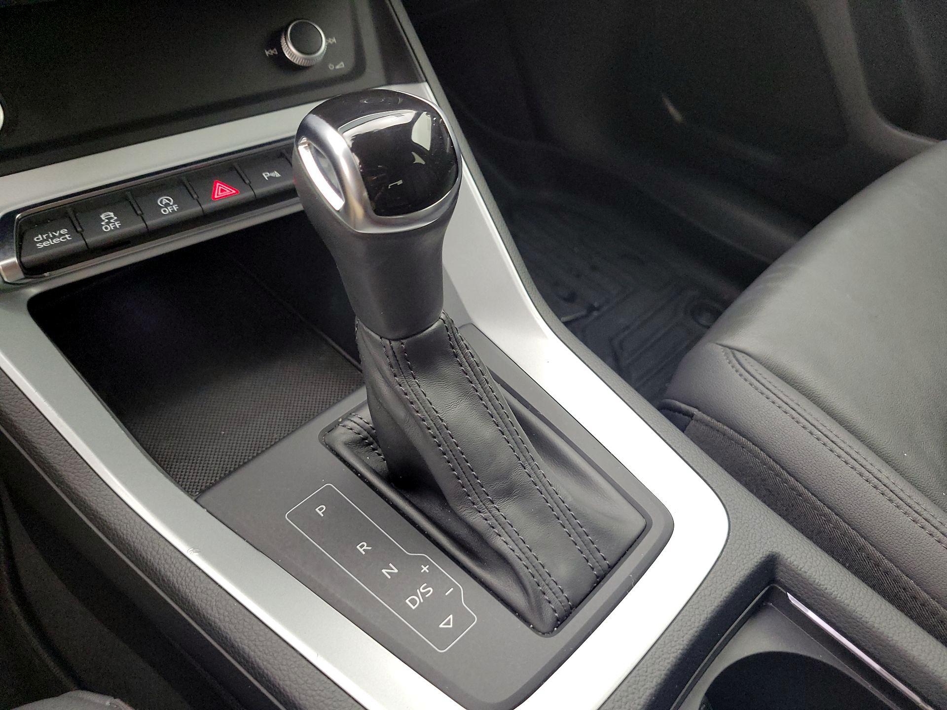 Thumbnail: 2021 Audi Q3 - 17